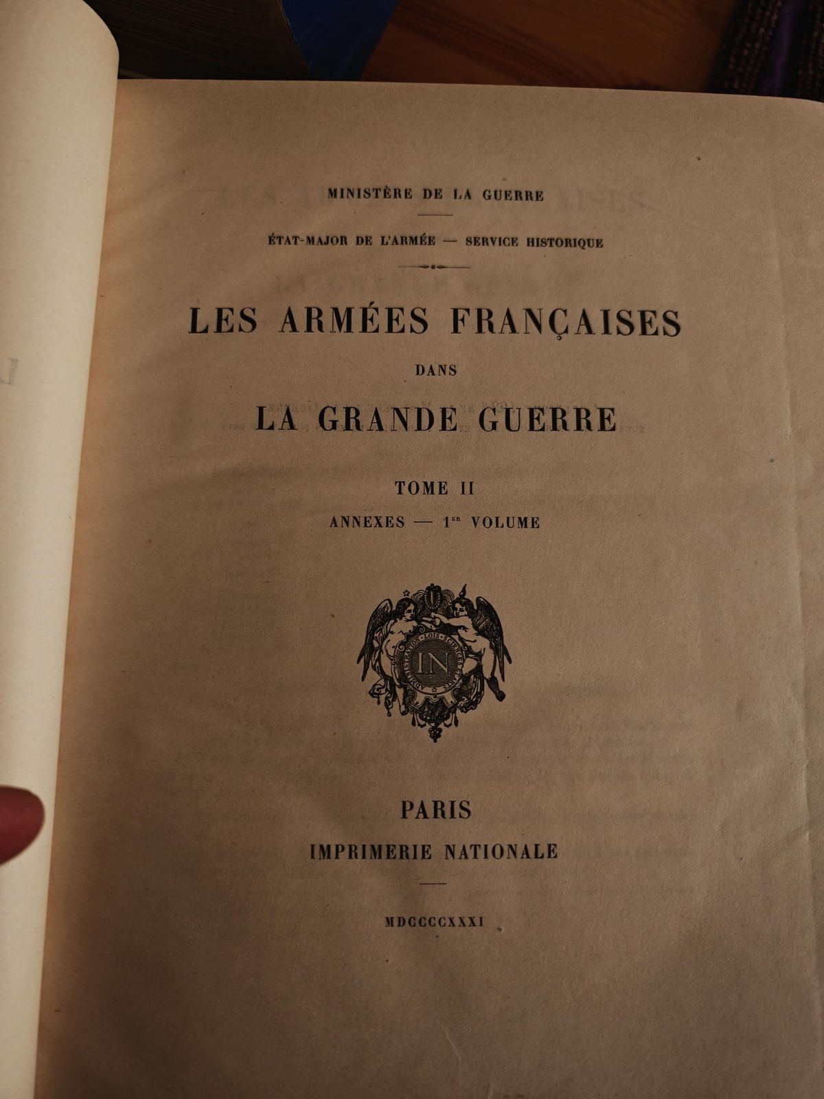 200.0 Antique "Les Armees Francaises Dans La Grande Guerre"   Tome II   Full Set   "Stabilisation Of The Front & Local Attacks"   Gd Cond   1931 photo