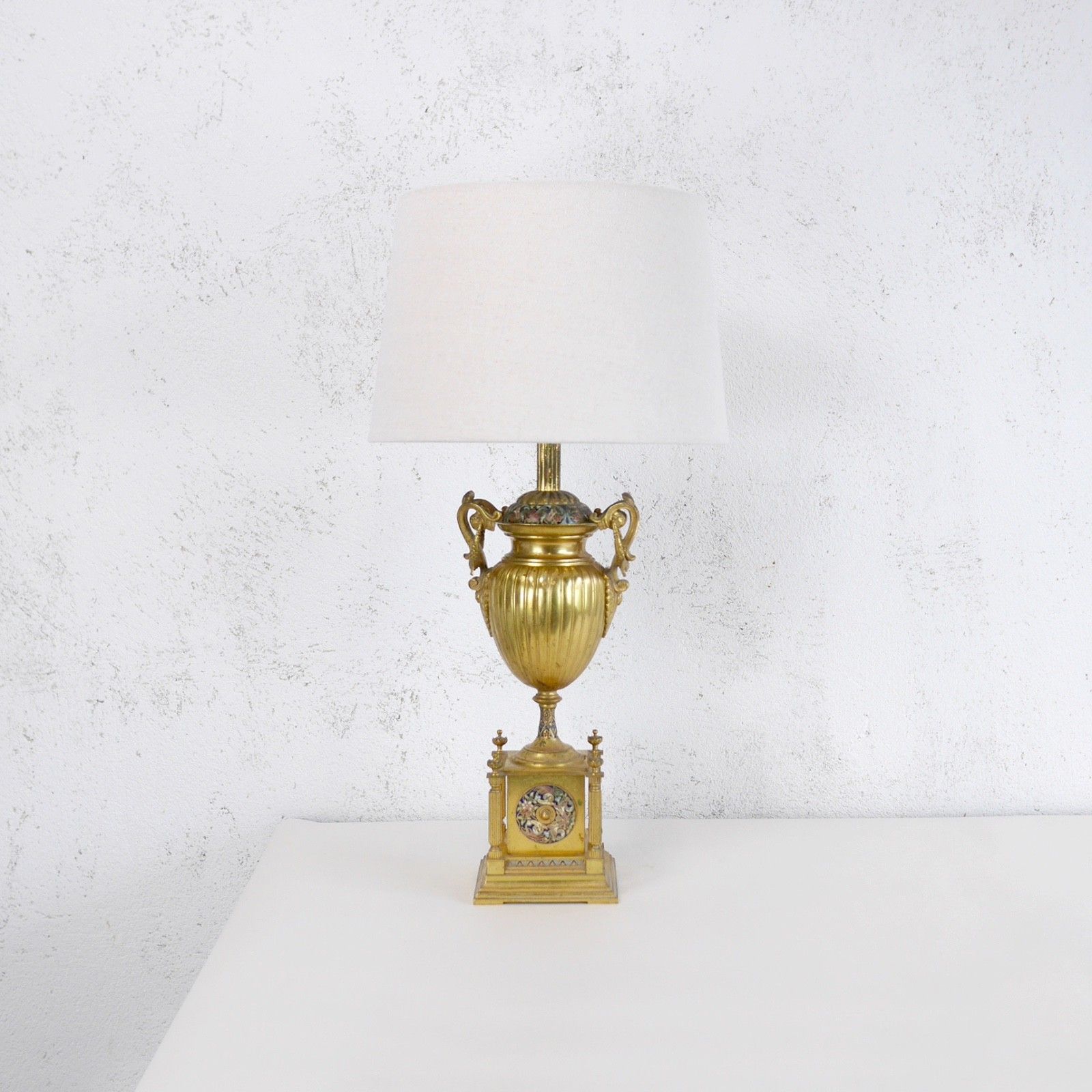 Brass Neoclassical Urn Table Light Lamp Vintage Antique Enamel Shade #103002