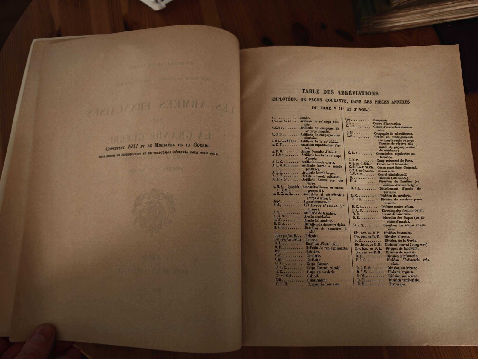 photo furniture Antique "Les Armees Francaises Dans La Grande Guerre"   Tome V, Volume II, Entire Set   Gd To Vg Con   20s/30s   "Change In North And Northeast"