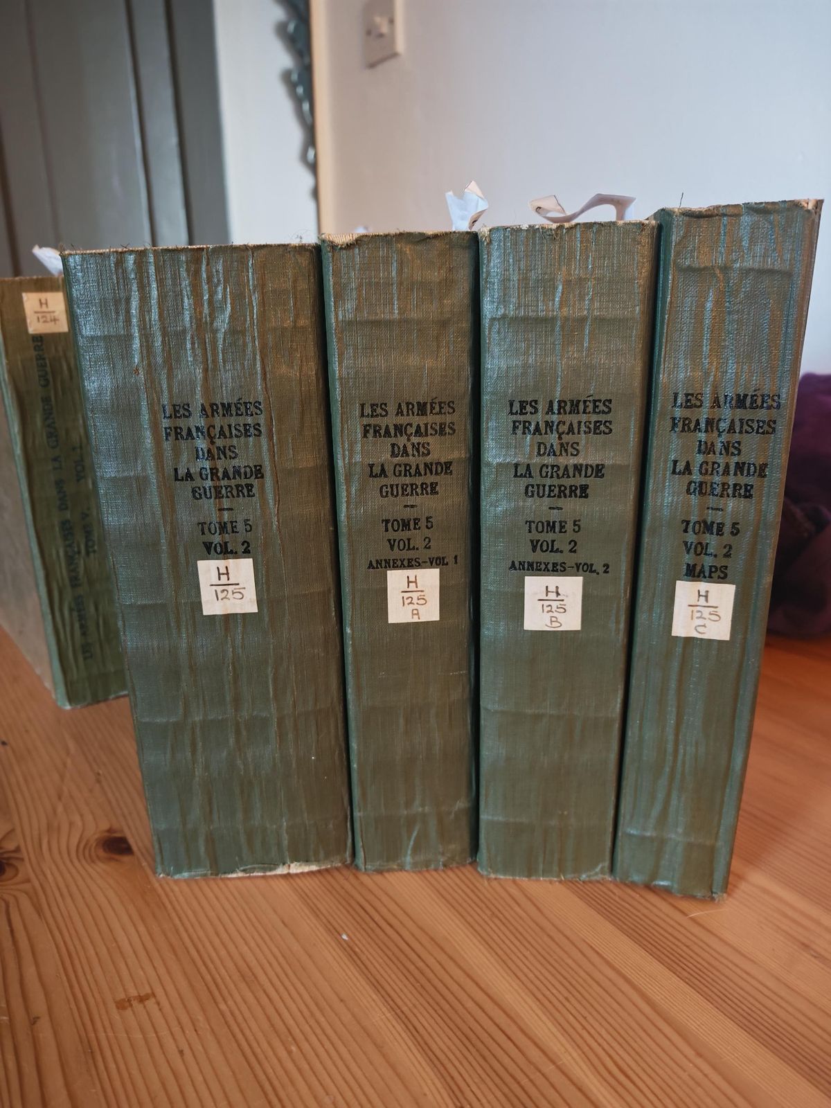 Antique "Les Armees Francaises Dans La Grande Guerre" (Wwi)  Tome V    Volume I Full Set   German Retreat, Spring Offensive, New Leader  20s/30s photo 425.0