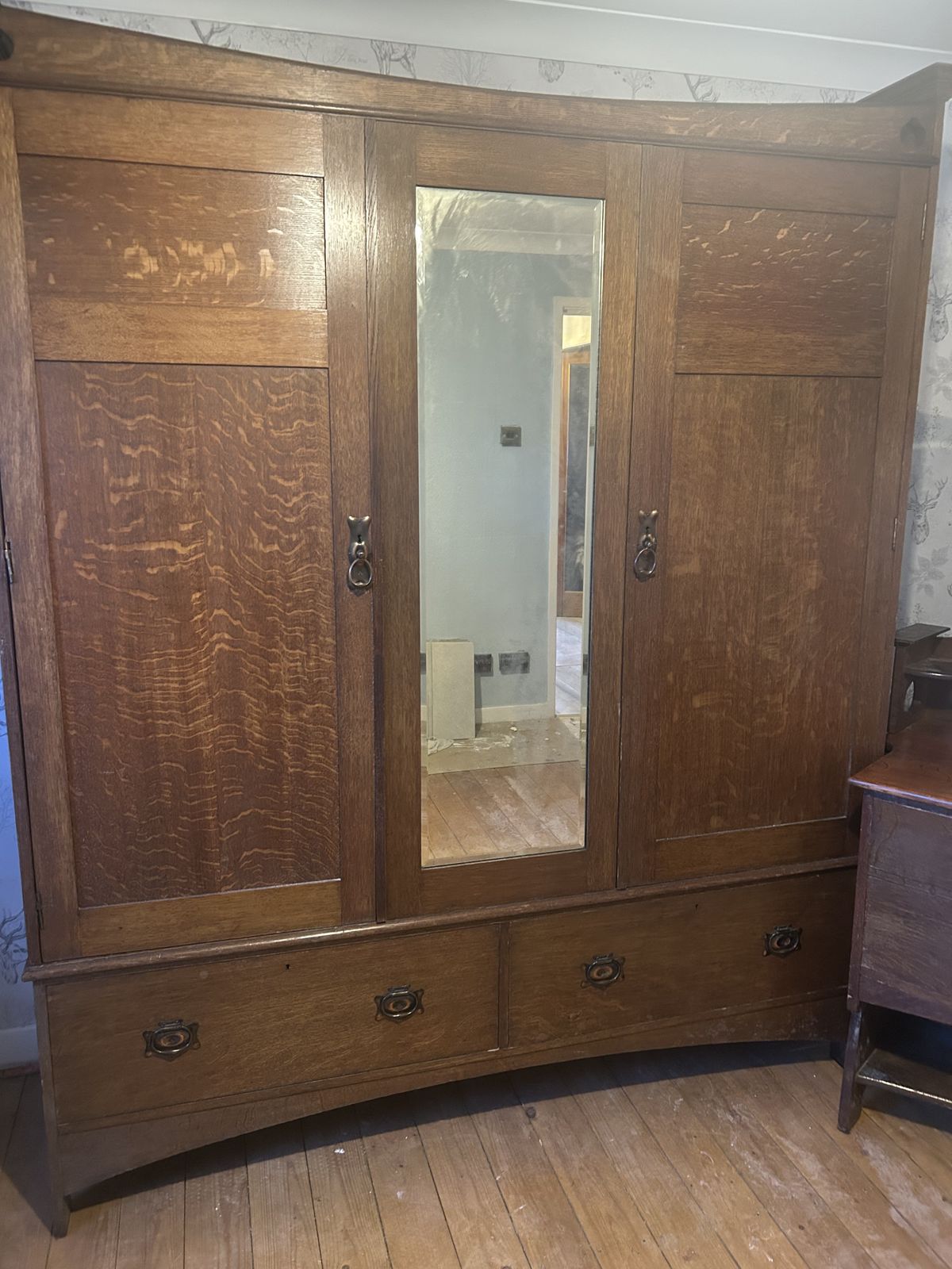Gillow's Art Nouveau Oak Triple  Wardrobe photo vinterior