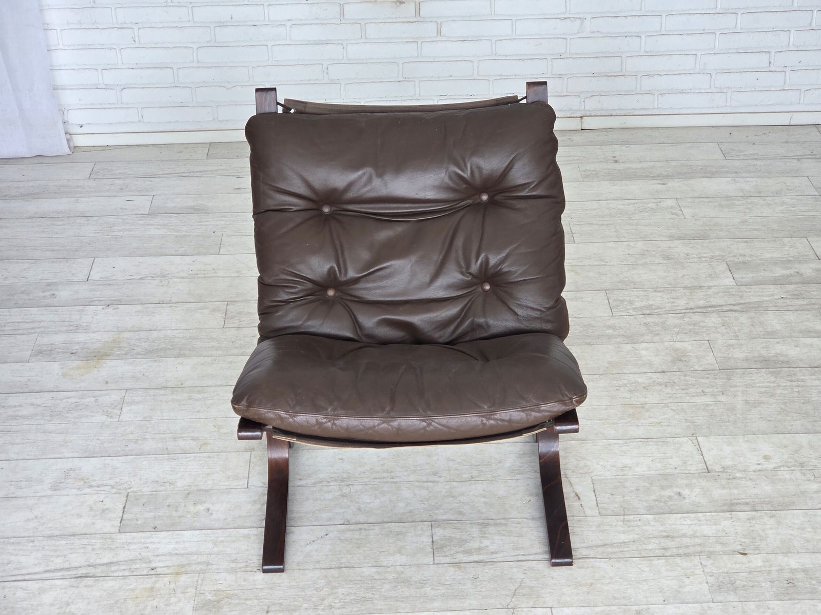 photo furniture 1970s, Norwegian Design By Ingmar Relling, Model "Siesta", Set Of 2 Chairs With Footstool.