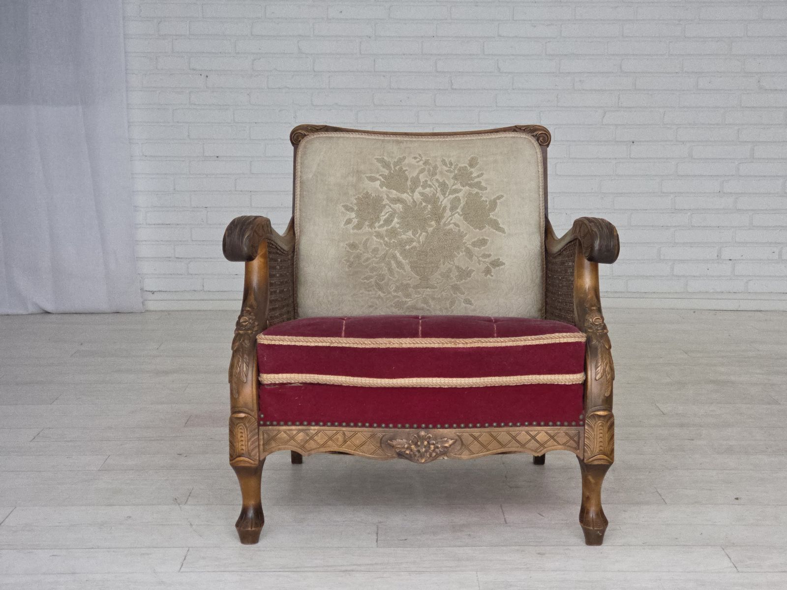 Ca. Jaren 1930, Deense Fauteuil, Meubelvelours, Essenhout. photo vintage