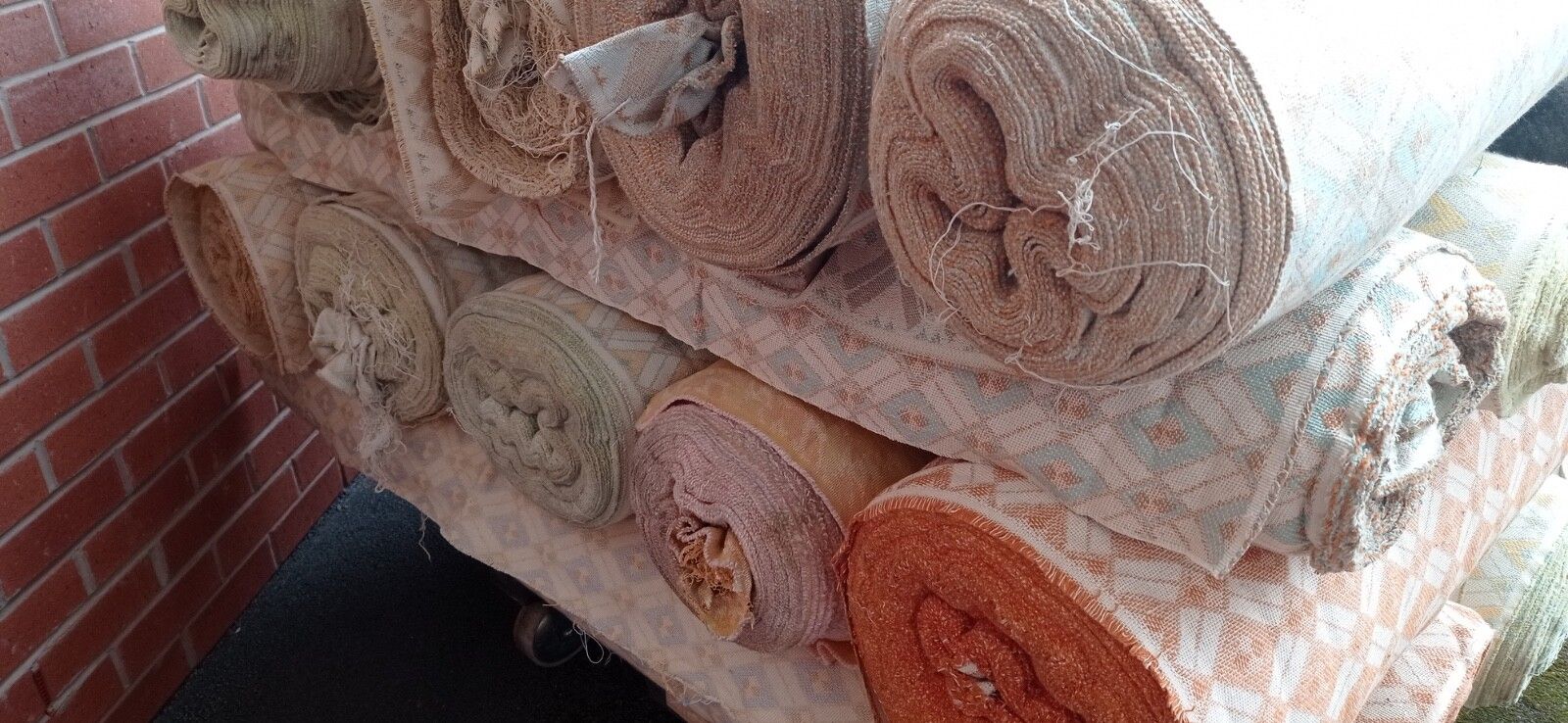 2501.0 1970s Vintage Upholstery/Court Fabric,Width 152 Cm, Cotton Viscose, Rrp £30,000 photo