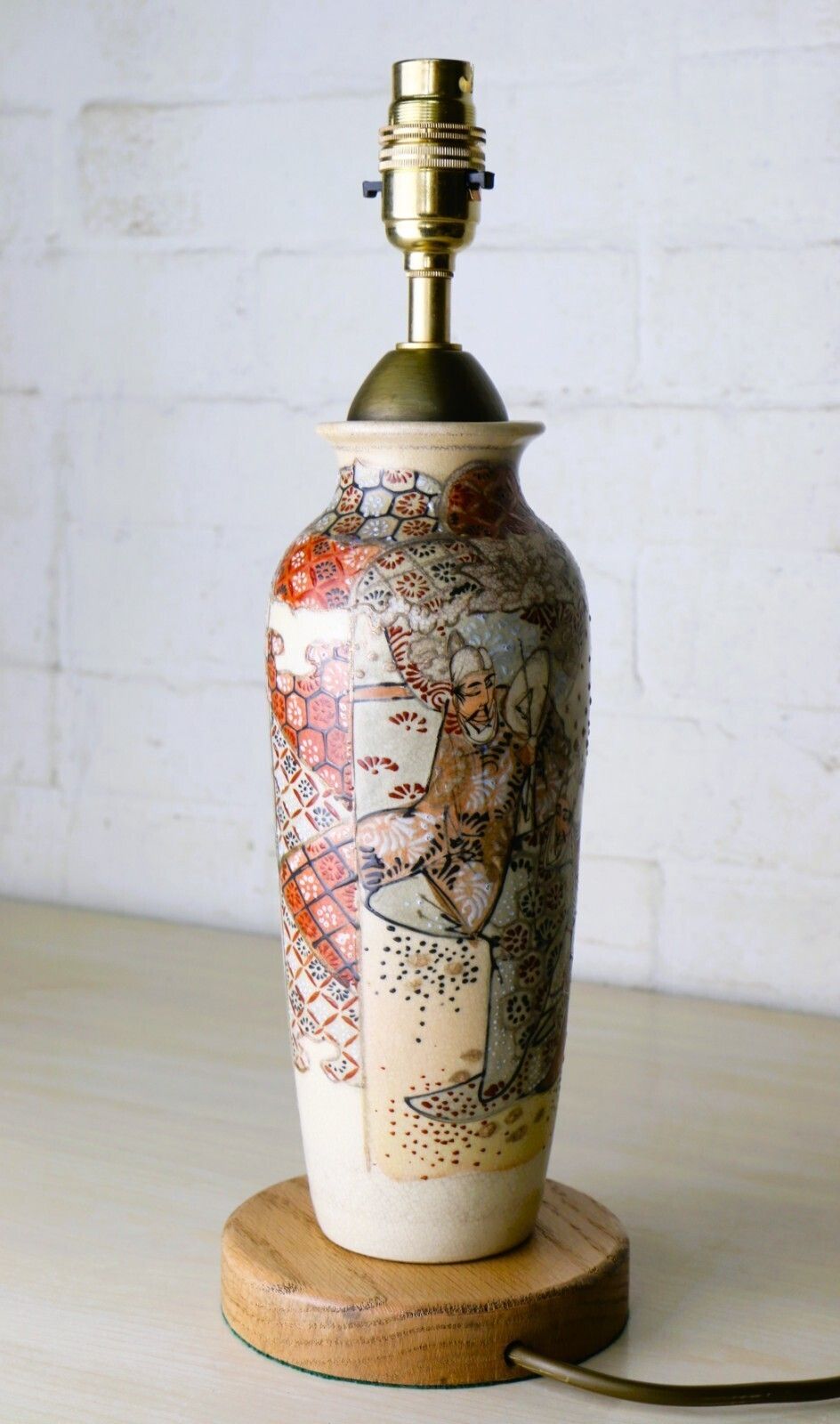 Table Lamp Antique Japanese Satsuma Vase Ceramic Lamp Wooden Base Mounted photo vintage