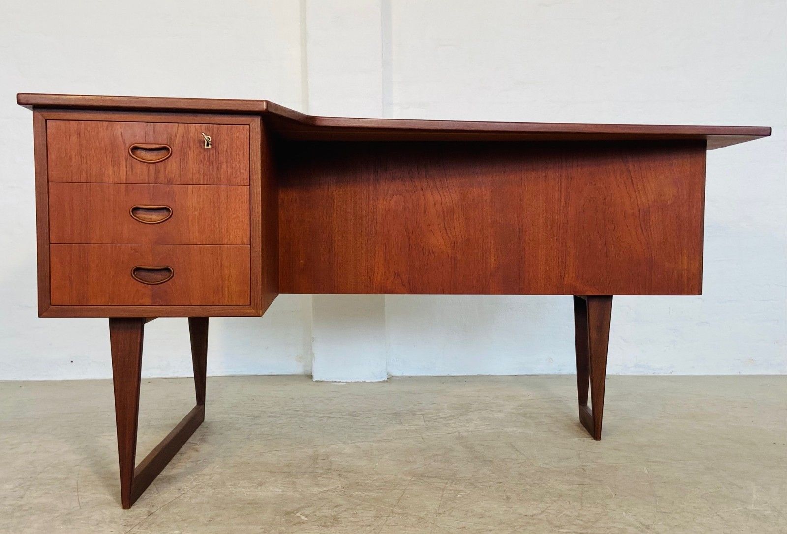 Vintage Retro Danish Mid Century Boomerang Desk  1960s