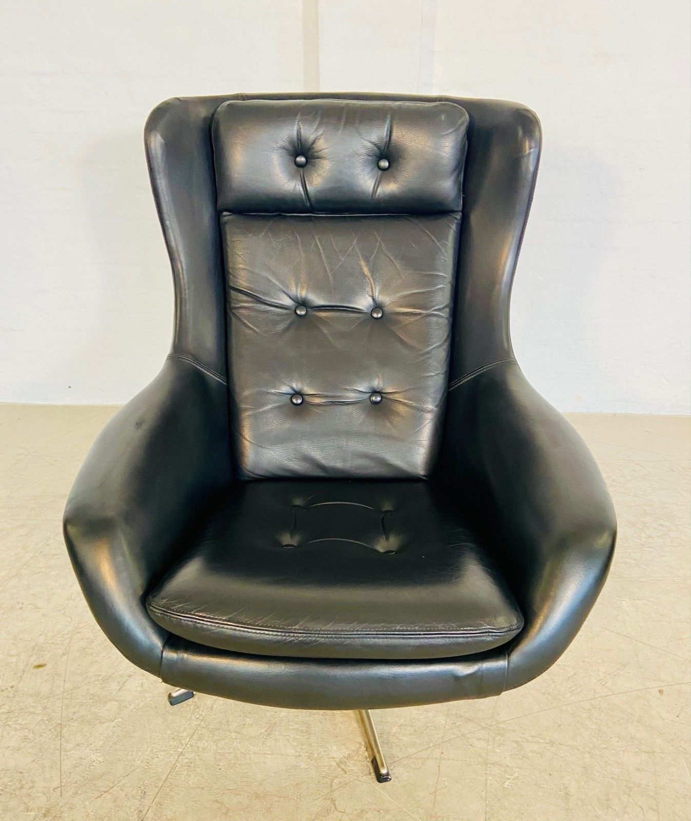 Vintage Danish Mid Century Black Leather Swivel Chair 1970,S photo furniture