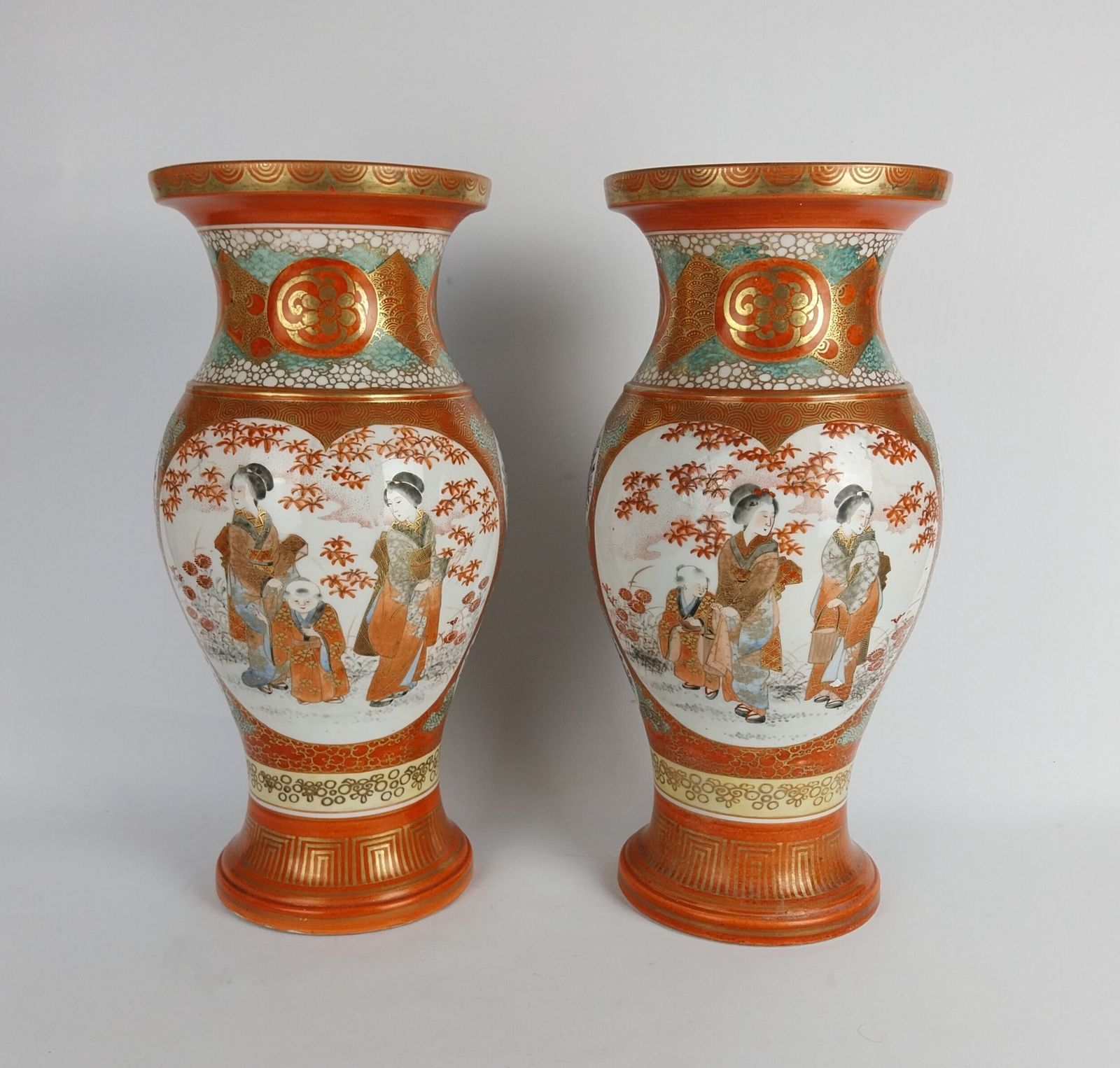 Large Pair Of Porcelain Japanese Kutani Vases, 1900s