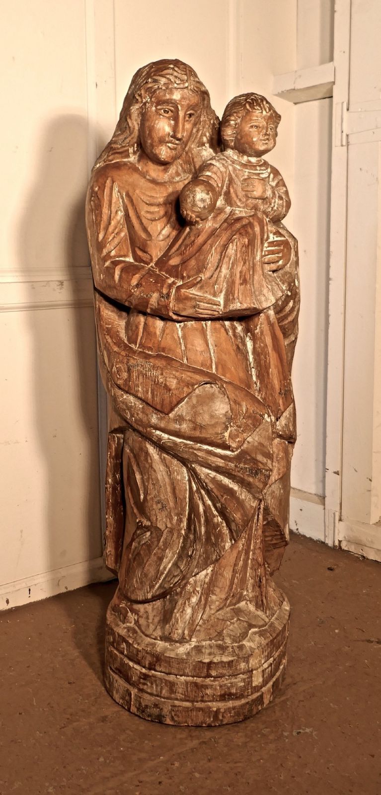 photo furniture 18th Century French Carved Statue Of Madonna And Child