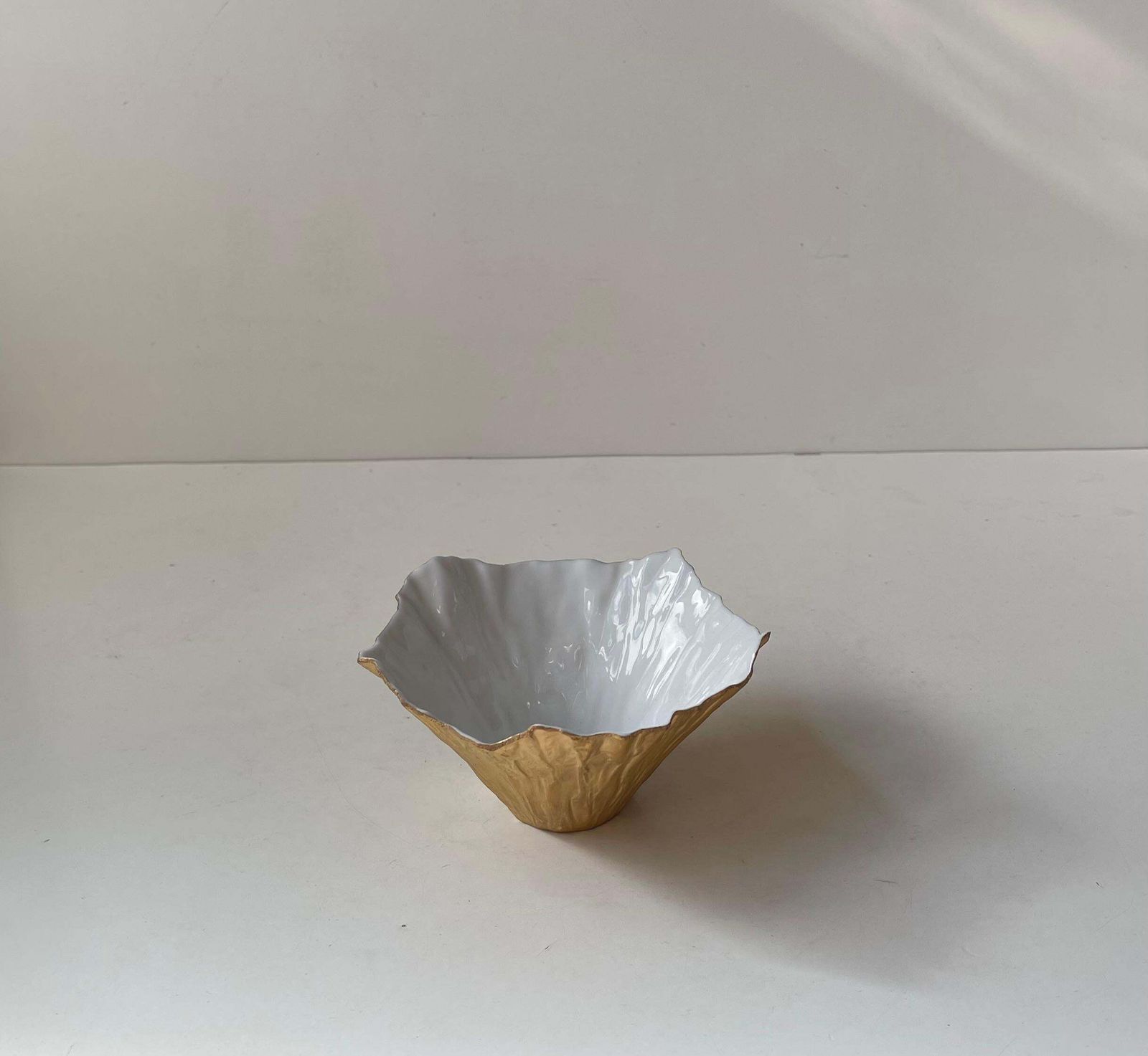 Royal Copenhagen Gold Leaf Porcelain Bowl By Violise Lunn photo Home Decor