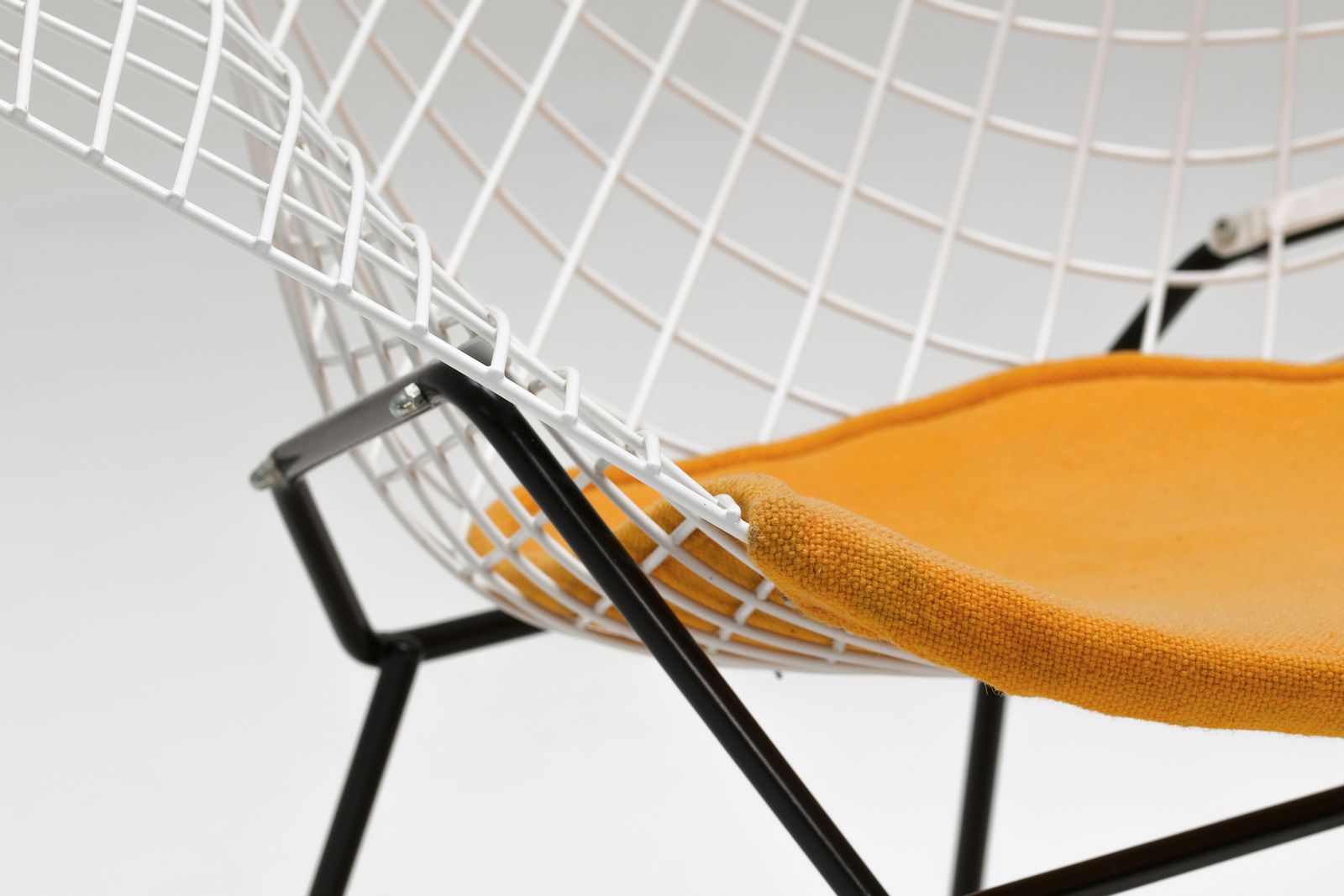 Diamond Chair   Yellow Seatpad   Harry Bertoia photo buy
