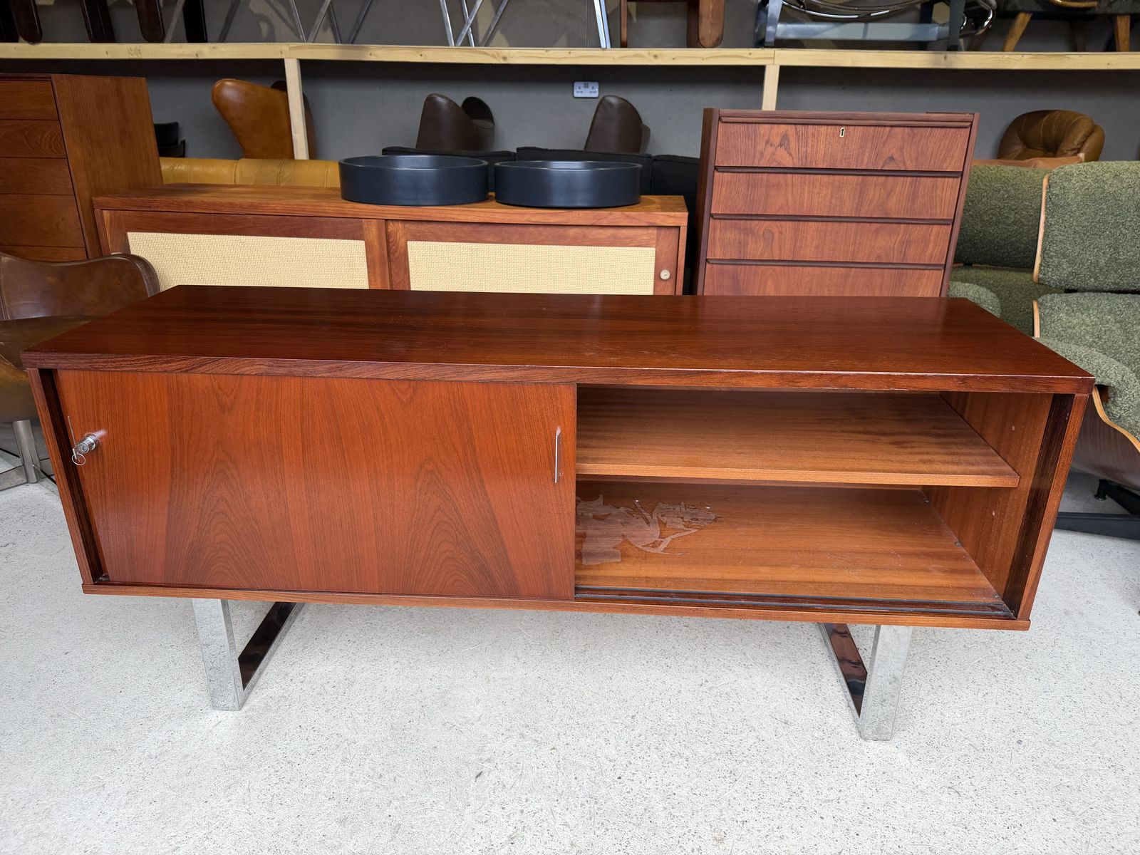 photo vinterior Gordon Russell Sideboard Credenza By Trevor Chinn Ray Leigh Prestige Mid Century