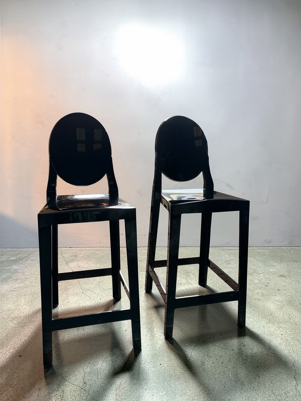 Pair Of Philippe Starck –Kartell ‘One More’ Counter Stools (65cm)  Glossy Black photo vinterior