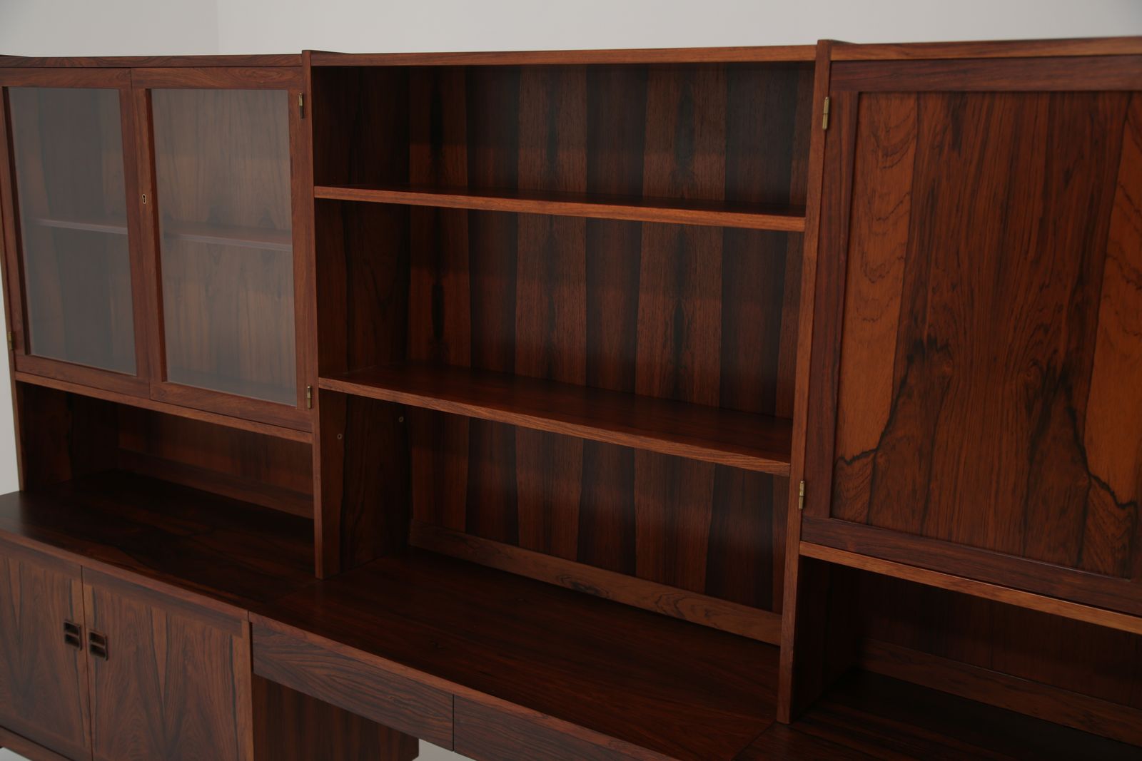 3995.0 Poul Hundevad: Mid Century Modular Wall Unit & Desk In Brazilian Rosewood, Denmark, 1960s photo
