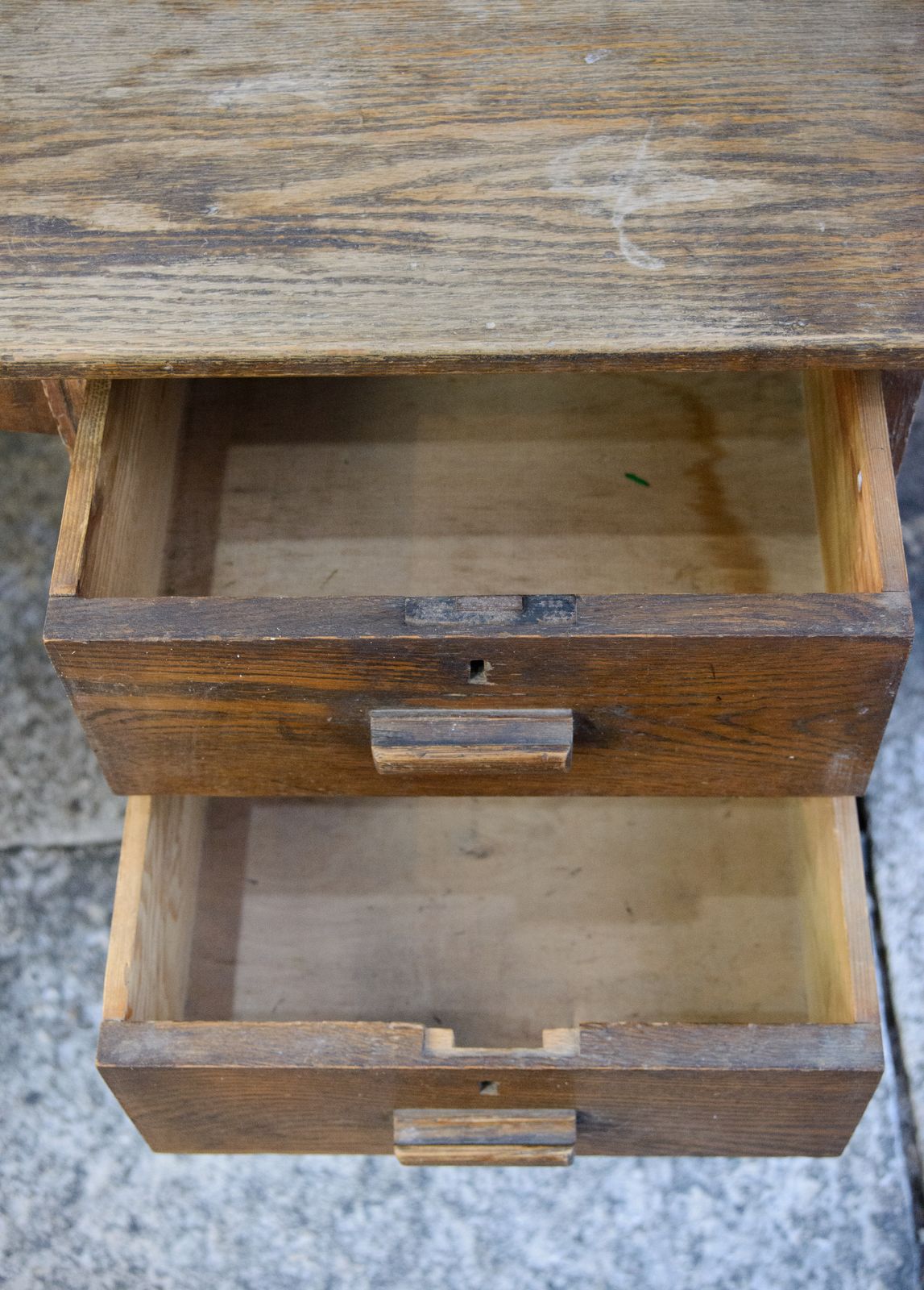 photo buy Antique Oak Kneehole Desk   Single Pedestal   1920s 1930s