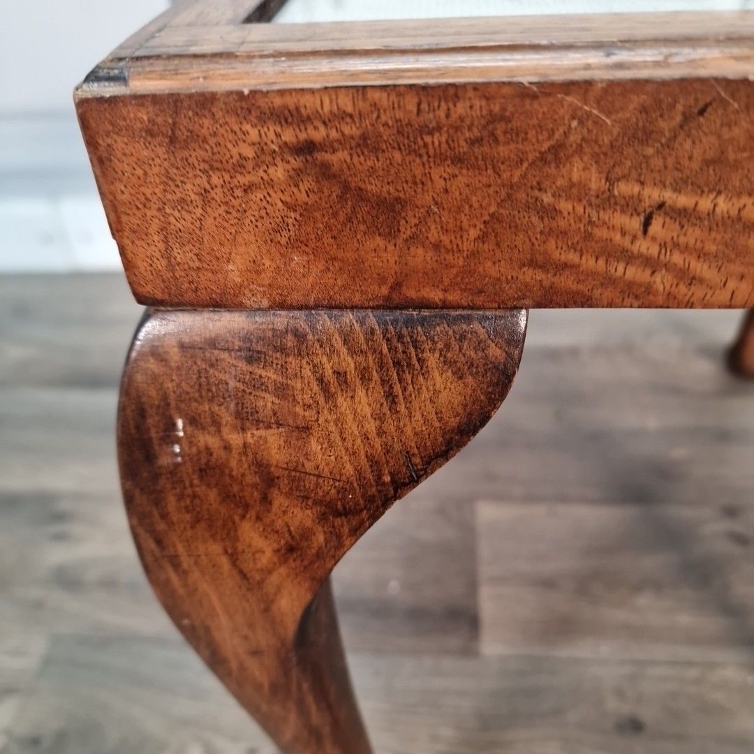 photo vinterior Vintage Walnut Side Table Glass Top Queen Anne Wood Coffee Floral Needlework