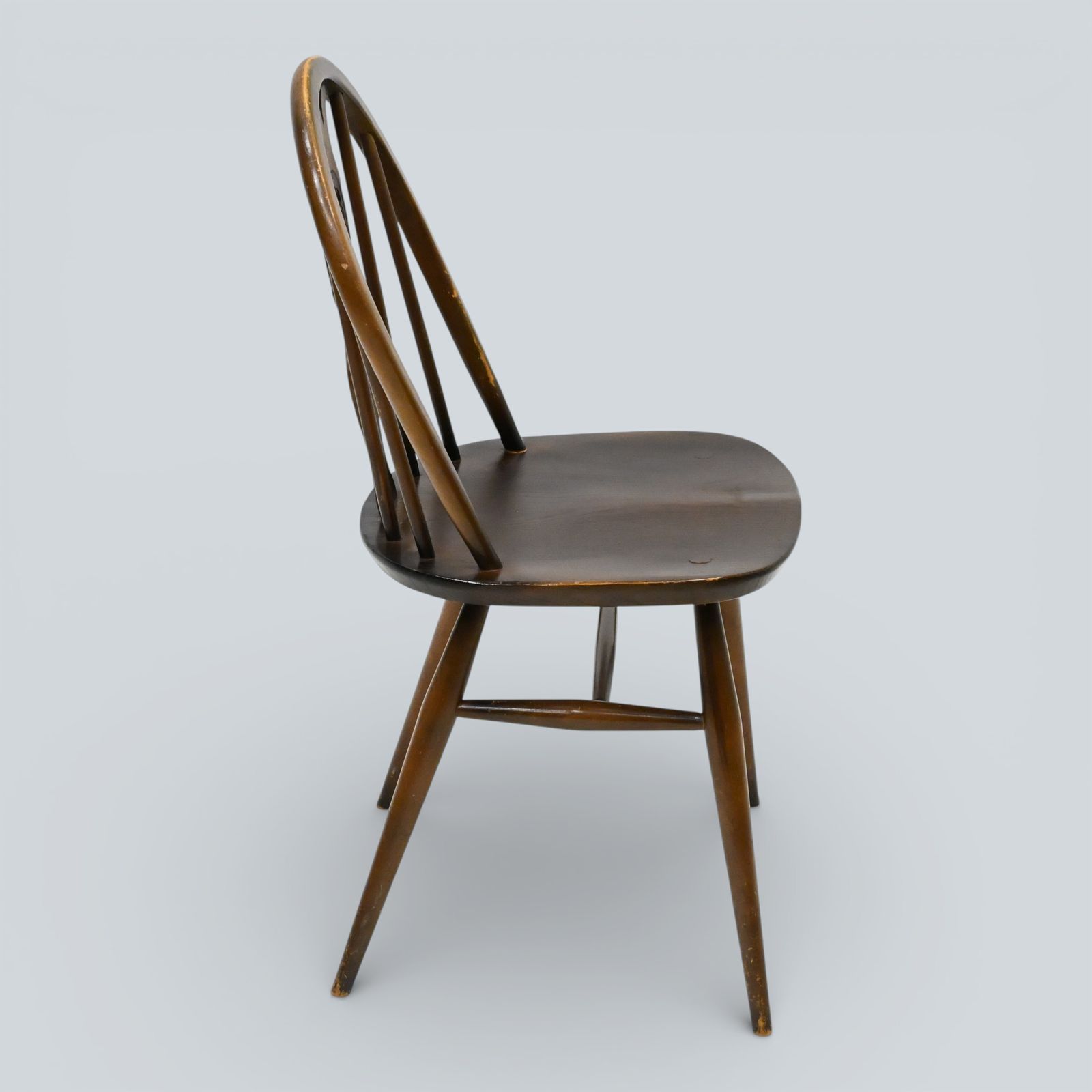 photo for sale 6 Ercol Windsor Bow Back Dining Chairs Fleur De Lis Carving Free Uk Delivery*