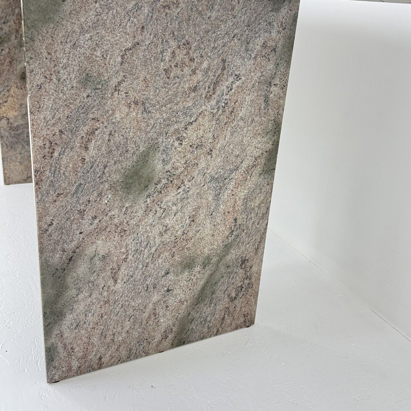 Mid Century Modern Granieten Eettafel, Jaren 1970 photo Meubels