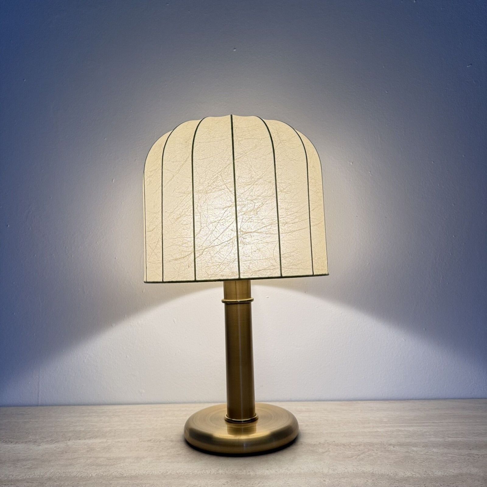photo for sale Mid Century Design Cocon Tafellamp, Jaren 1970