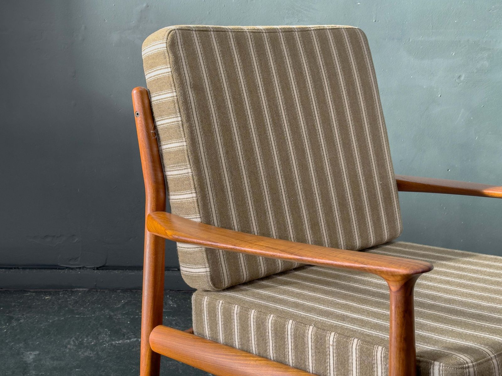 photo buy Gm5 Model Armchair By Svend Aage Eriksen For Glostrup