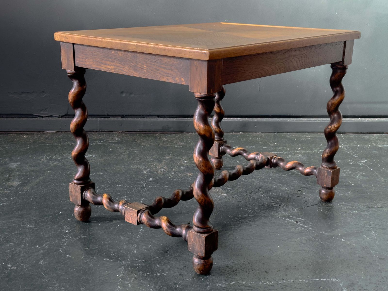 Spindle Side Table photo vinterior