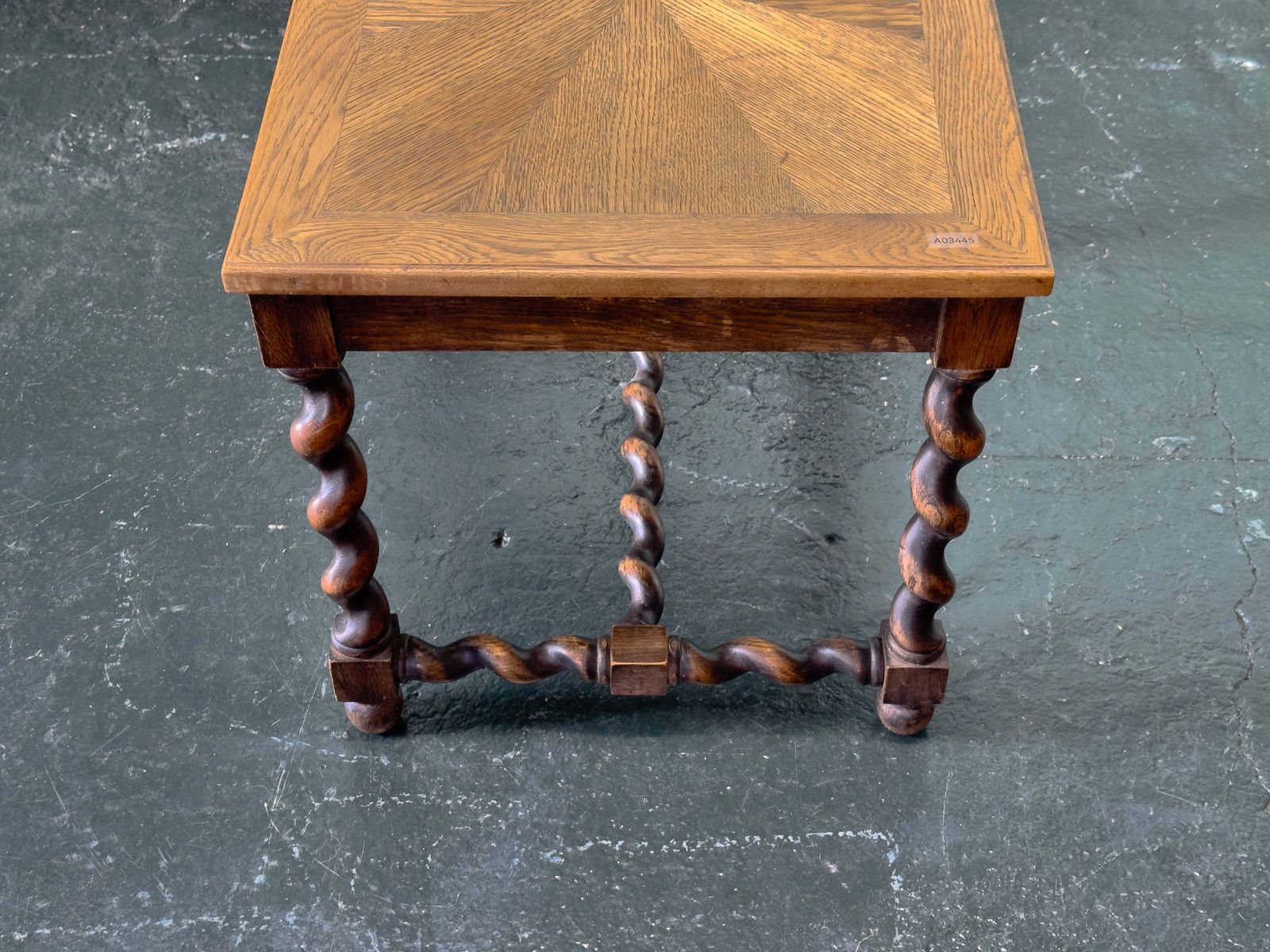 680.0 Spindle Side Table photo