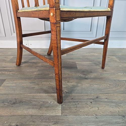 photo vintage Antique Wooden Carver Armchair Fireside Lounge Chair Satin Wood Arts & Crafts