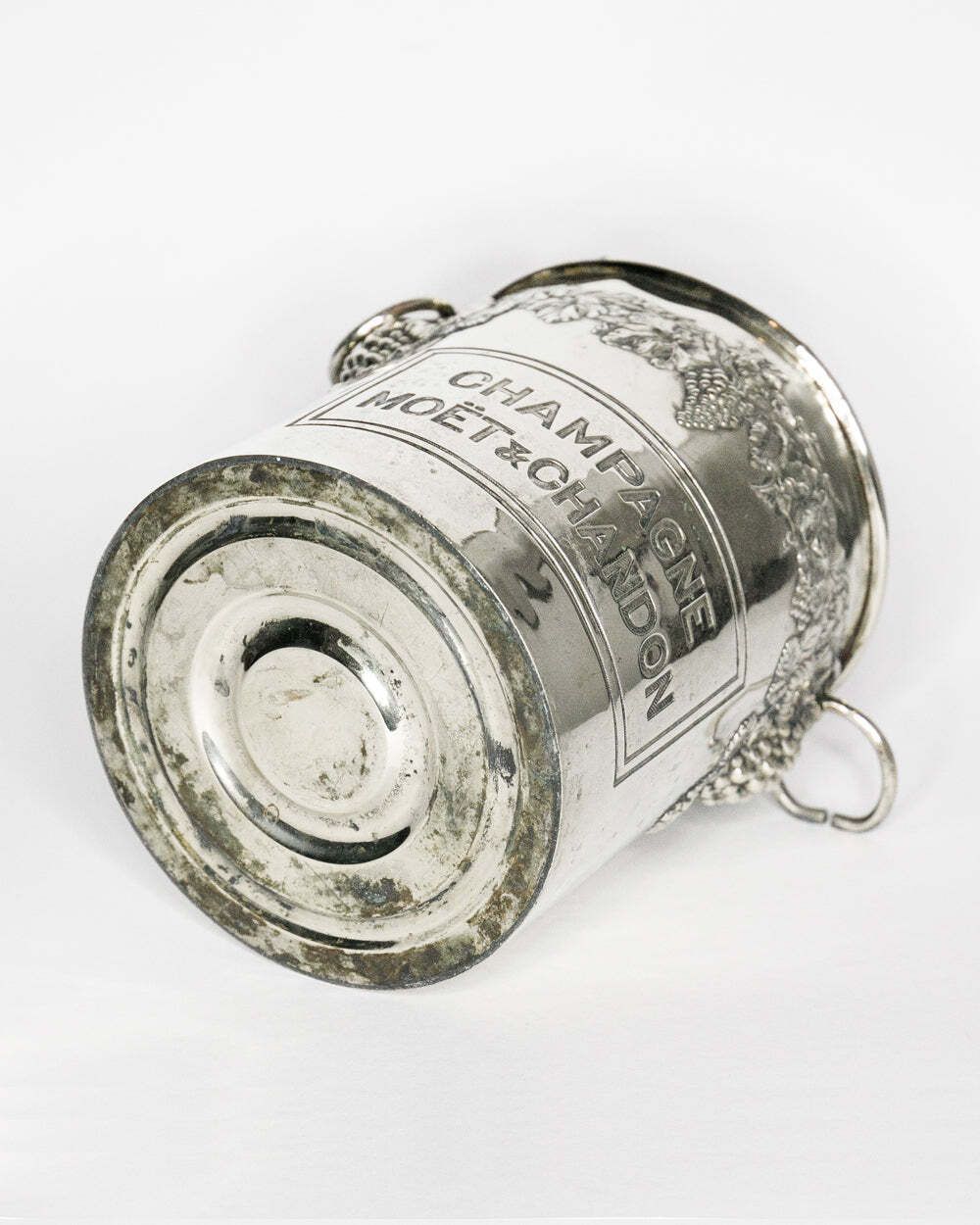 Vintage Moët & Chandon Verzilverde Champagnekoeler En Ijsemmer photo vinterior
