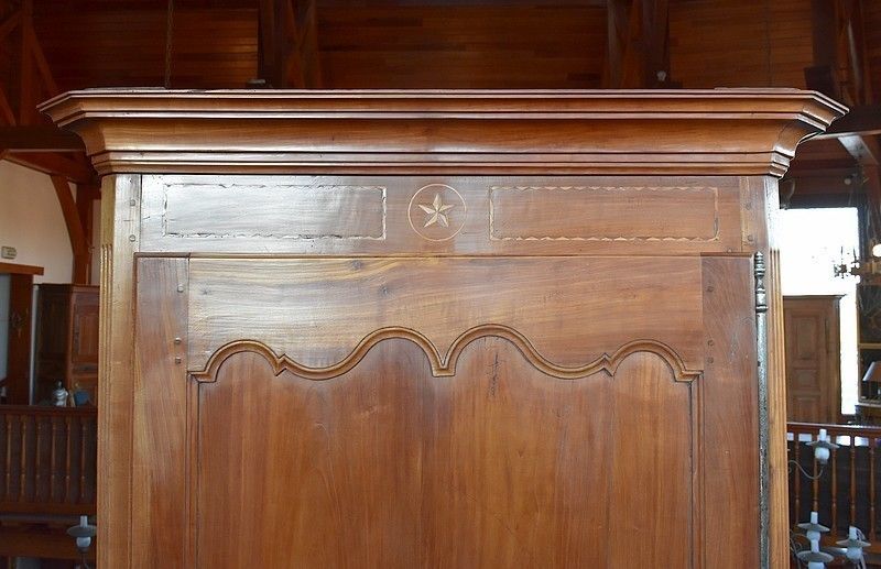 Louis XV Charentaise Bonnet In Cherry 19th photo furniture