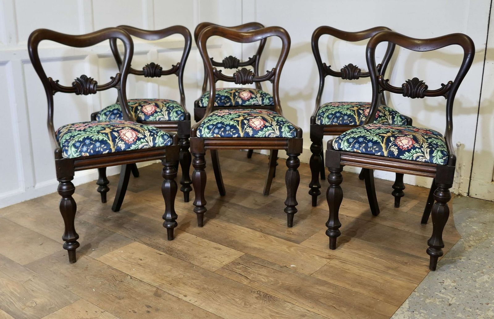 Set Of 6 Victorian Dining Chairs, Upholstered With William Morris Velvet photo for sale