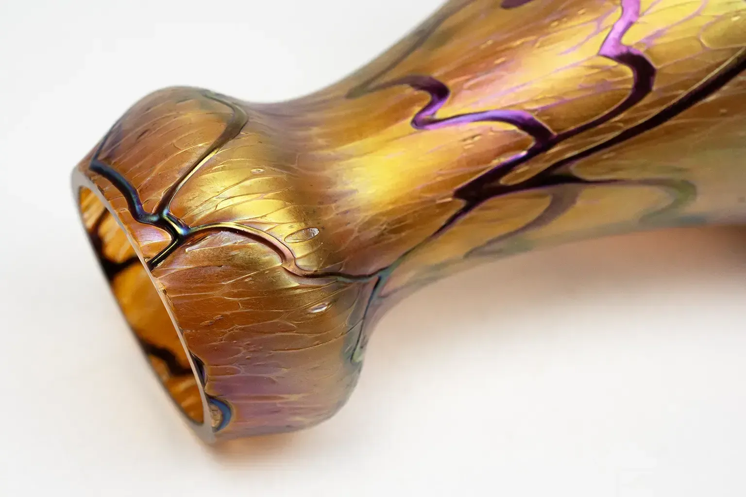 photo for sale Pair Of Art Nouveau Vases In Iridescent Glass  Palme König And Habel Bohemia Circa 1900