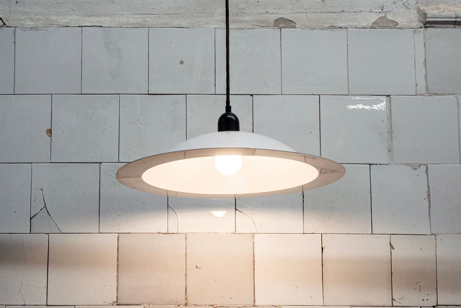 Lampiatta Emaille Lampen Door Jonathan De Pas, Donato D'urbino & Paolo Lomazzi Voor Stilnovo, 1971, Set Van 3 photo Verlichting