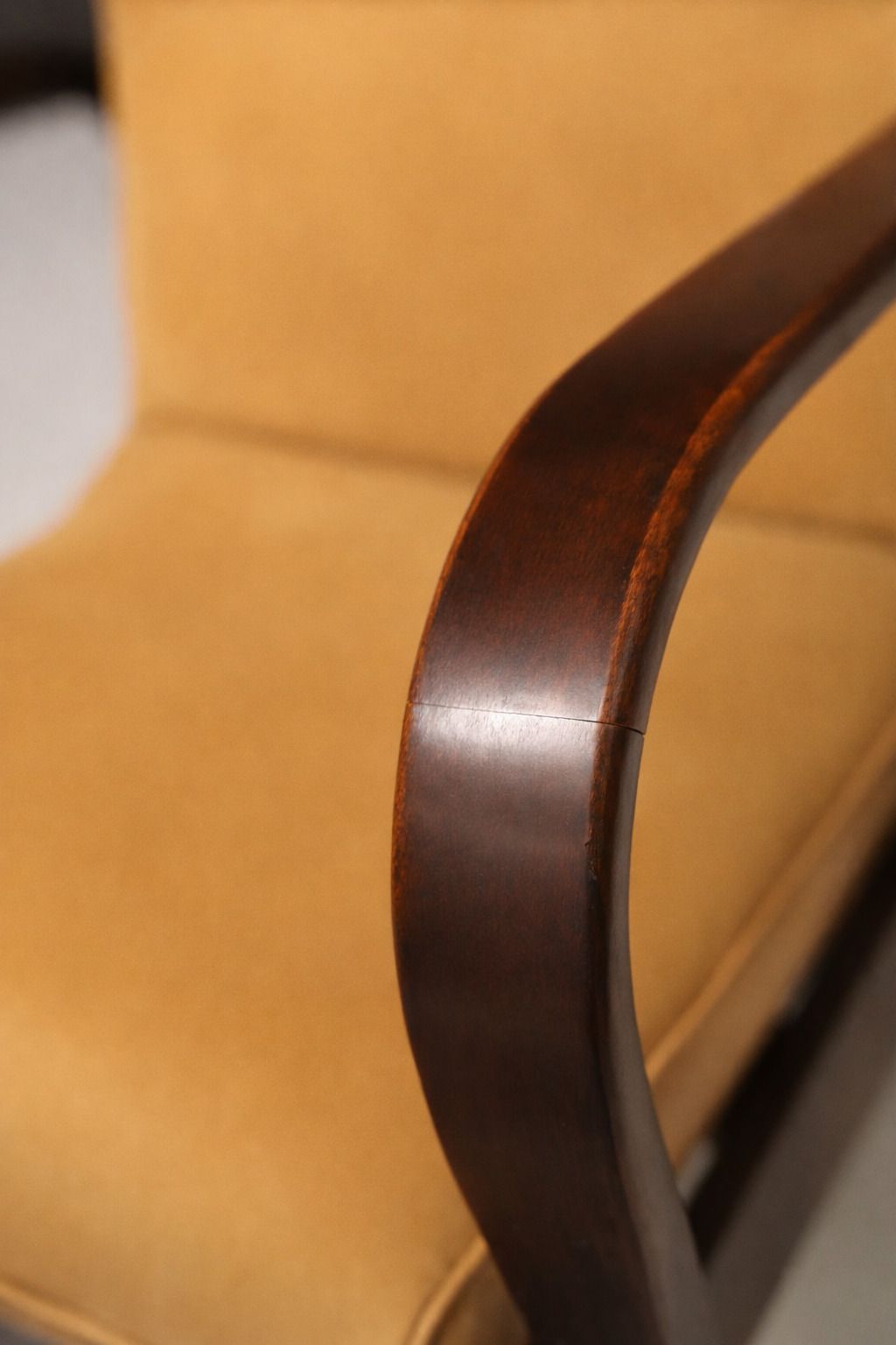 Koželka & Kropáček Fauteuil, jaren 1940, Zilveren Medaille – Milan Triennale 1946, Gerestaureerd Gebogen Frame photo vinterior