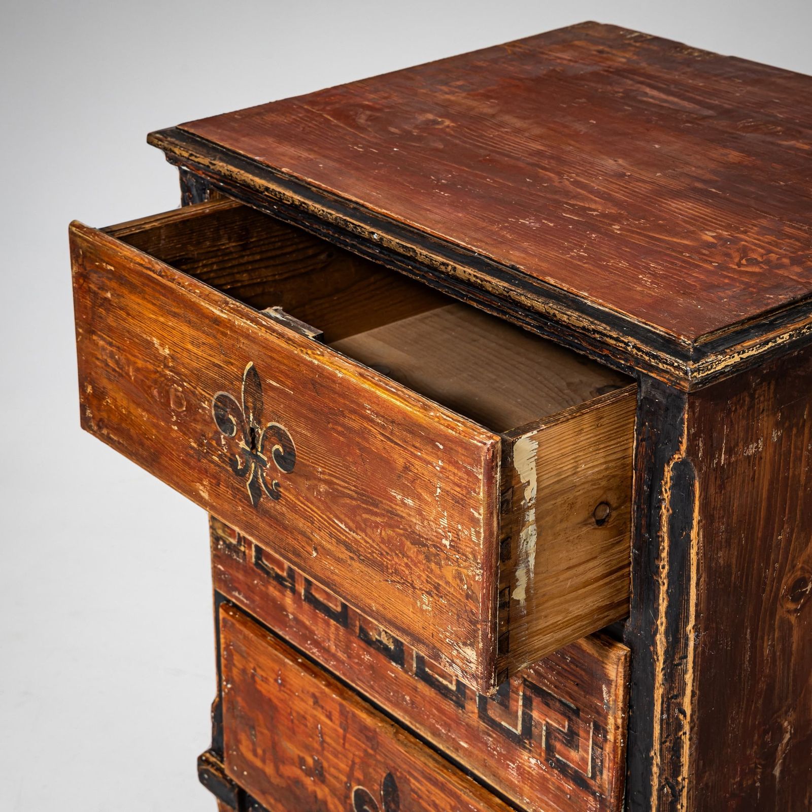 Handgeschilderde Biedermeier Ladekast In Rood, Eerste Helft 19e Eeuw photo buy