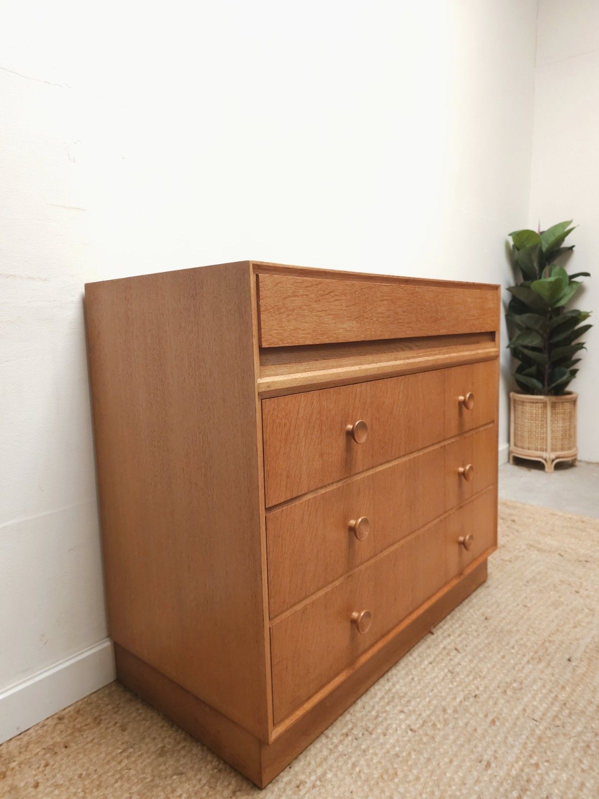 Meredew Mid Century Dressing Chest Retro Oak Chest Of Drawers Vintage Delivery photo vinterior