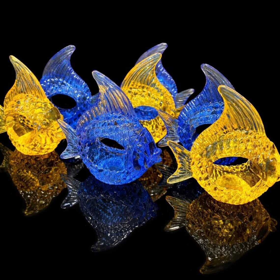 Lucite Angel Fish Napkin Rings: Tropical Beach Decor, Set Of 7