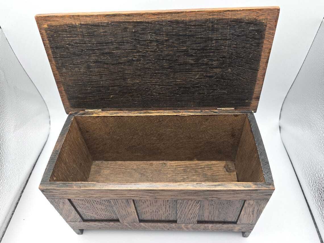 photo furniture Vintage Oak Wooden Chest   Mini Blanket Box   Paneled Box