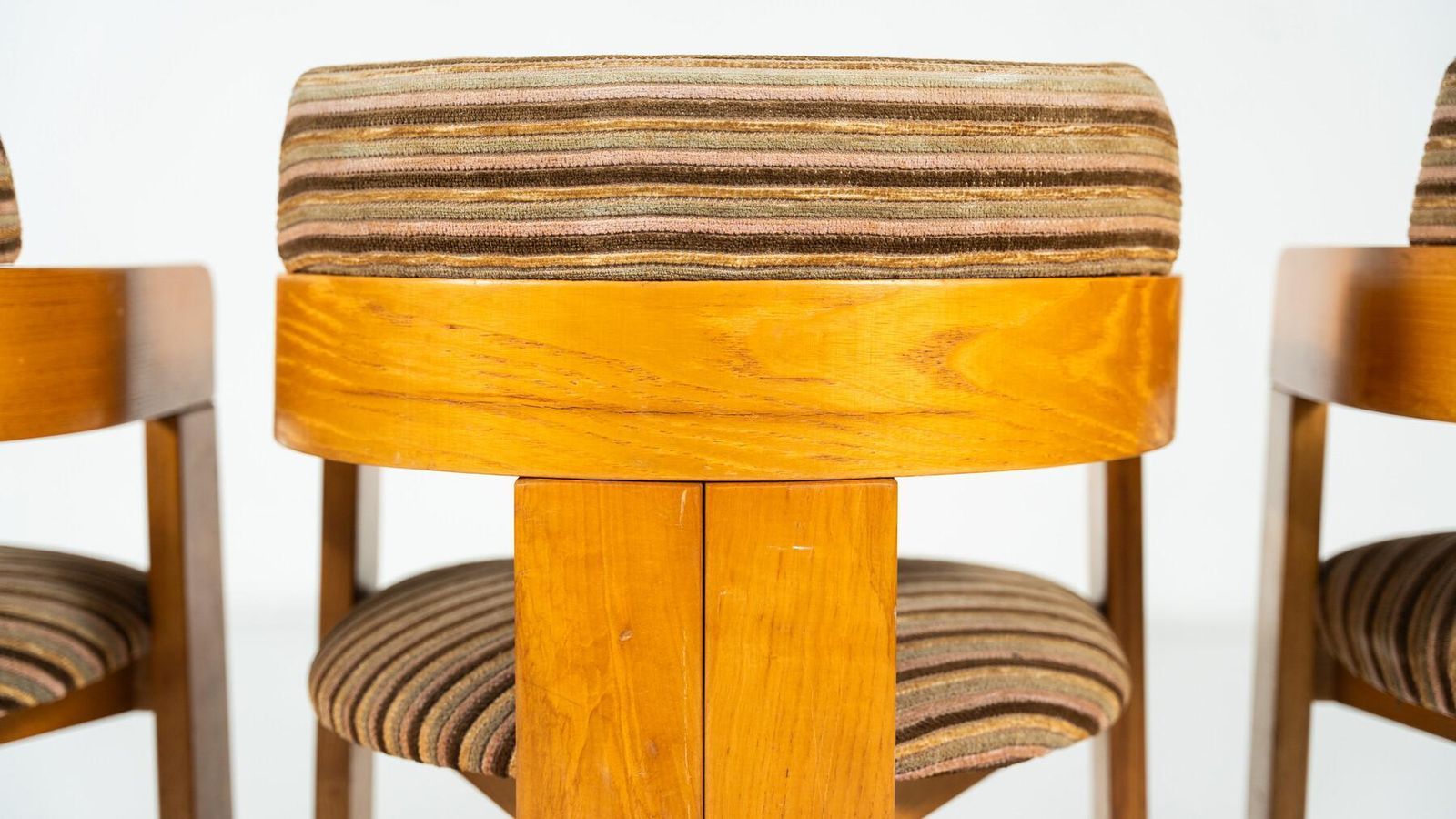 photo furniture Set Of 4 Armchairs, Wood And Fabric, Italy, 1970s