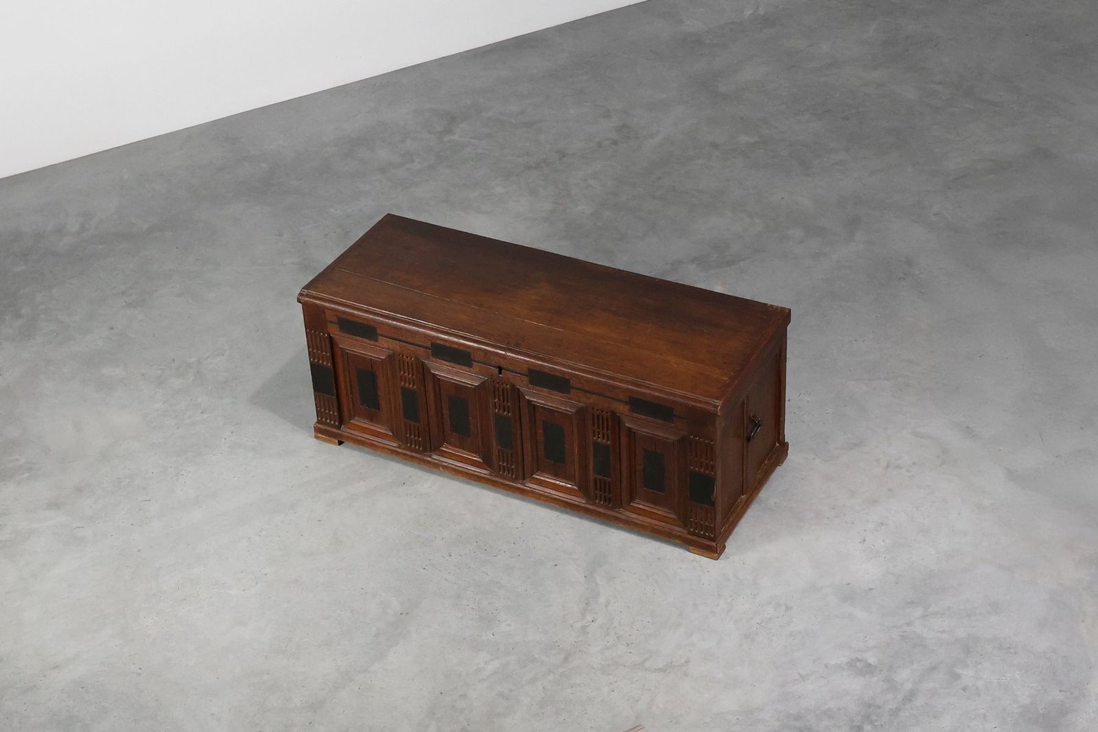 French Oak Storage Trunk Or Linen Chest, 17th Century photo buy