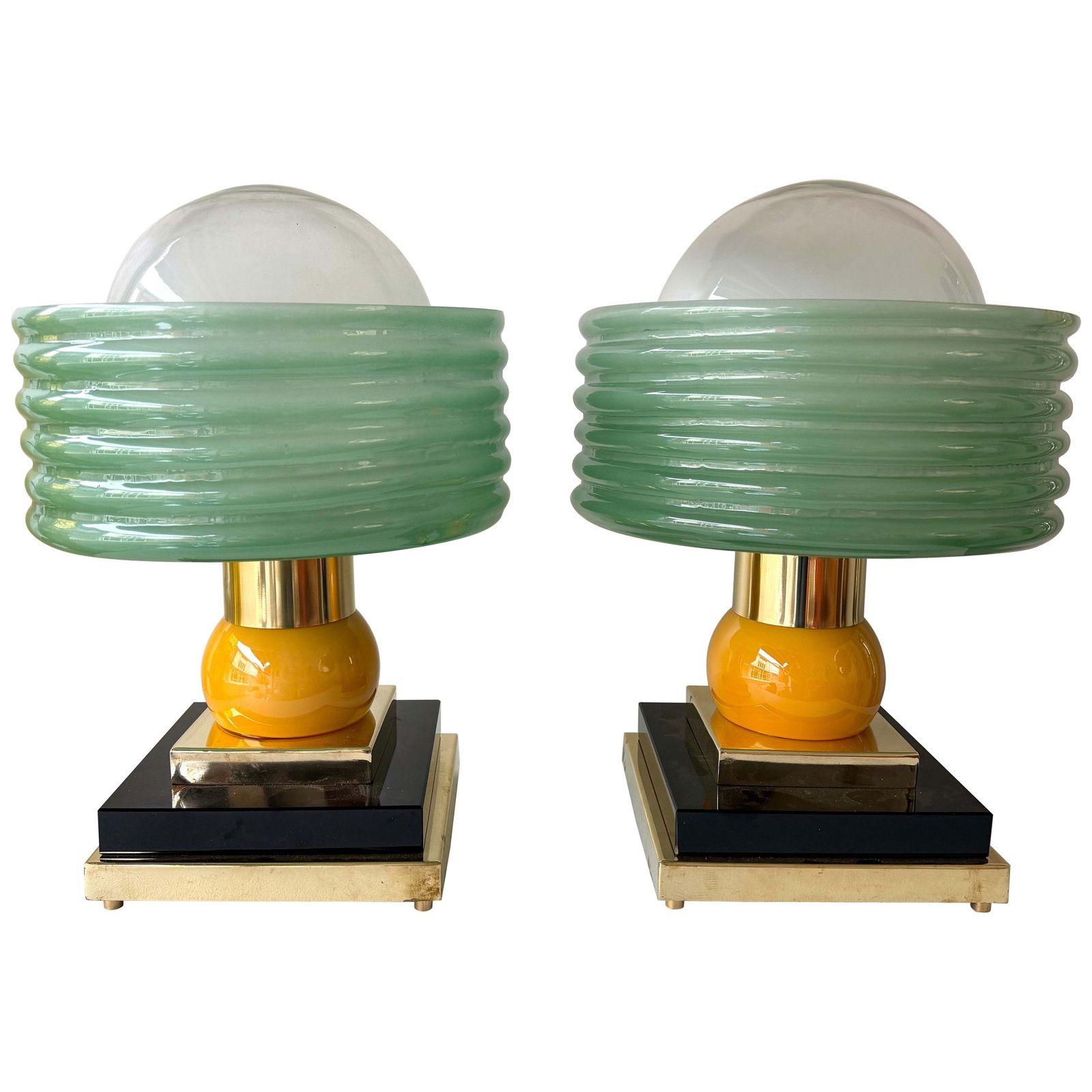 Contemporary Pair Of Brass And Green Murano Glass Wave Shades Lamps, Italy