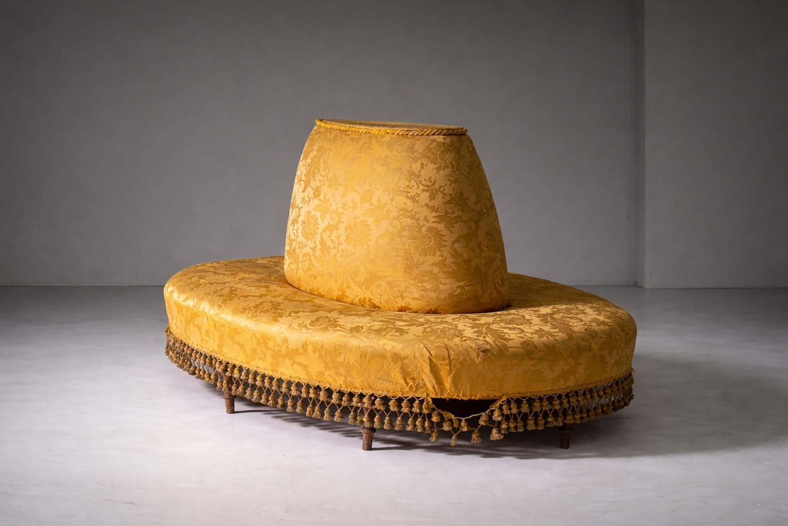Italian Art Deco Round Boudoir Sofa In Original Golden Satin Fabric With Tassels photo 9609.0