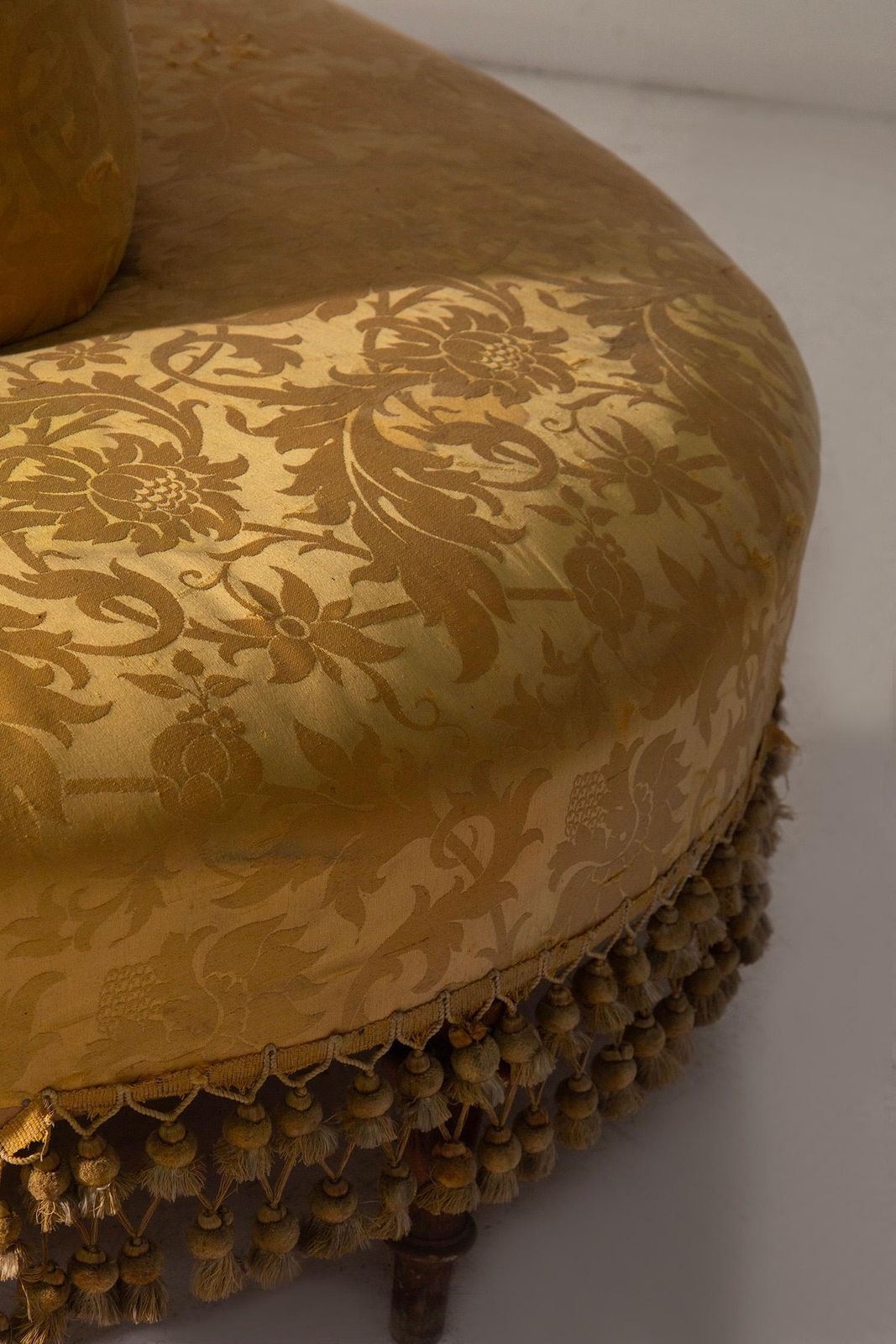 Furniture Italian Art Deco Round Boudoir Sofa In Original Golden Satin Fabric With Tassels photo