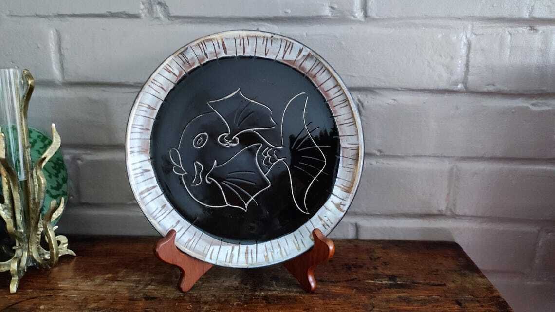 Mid Century Ceramic Decorative Plate Fish Design, Atelier Cerenne Vallauris