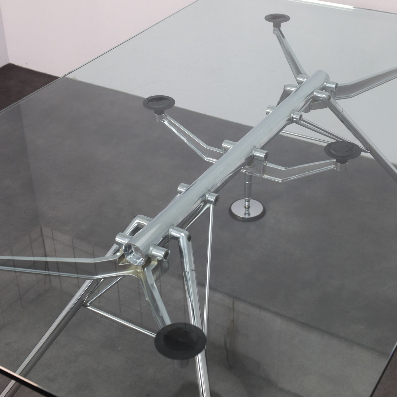 Nomos Table / Desk By Norman Foster For Tecno, Italy photo vinterior