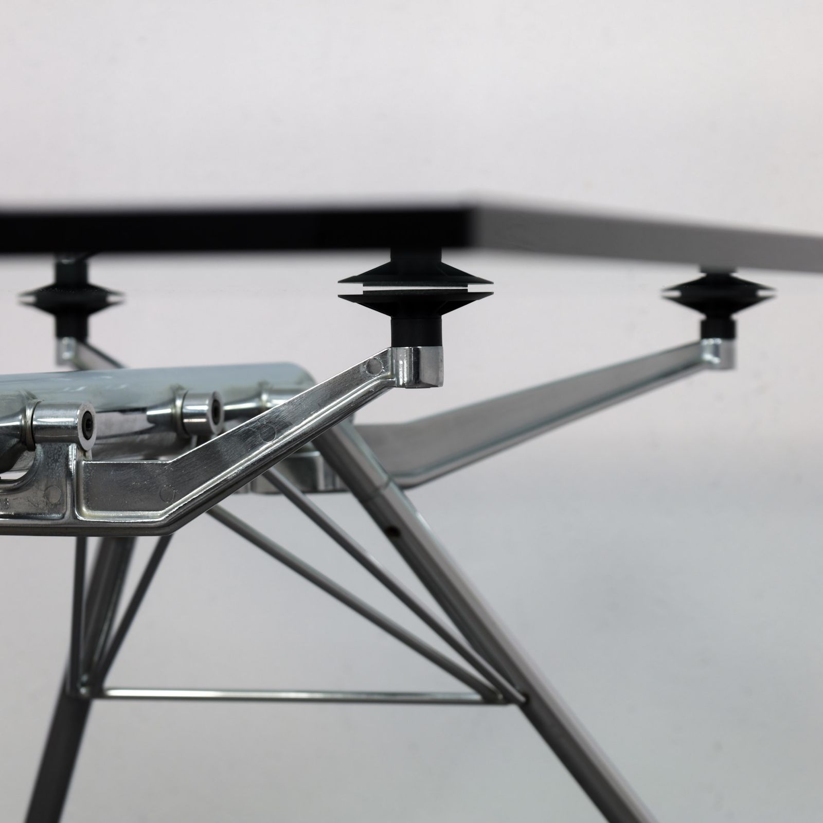 Nomos Table / Desk By Norman Foster For Tecno, Italy photo buy
