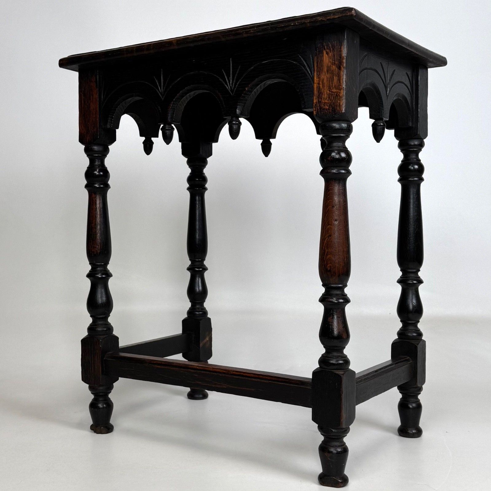 Antique 19th Century Victorian Carved Oak Side Table ( Af 5290 ) photo for sale