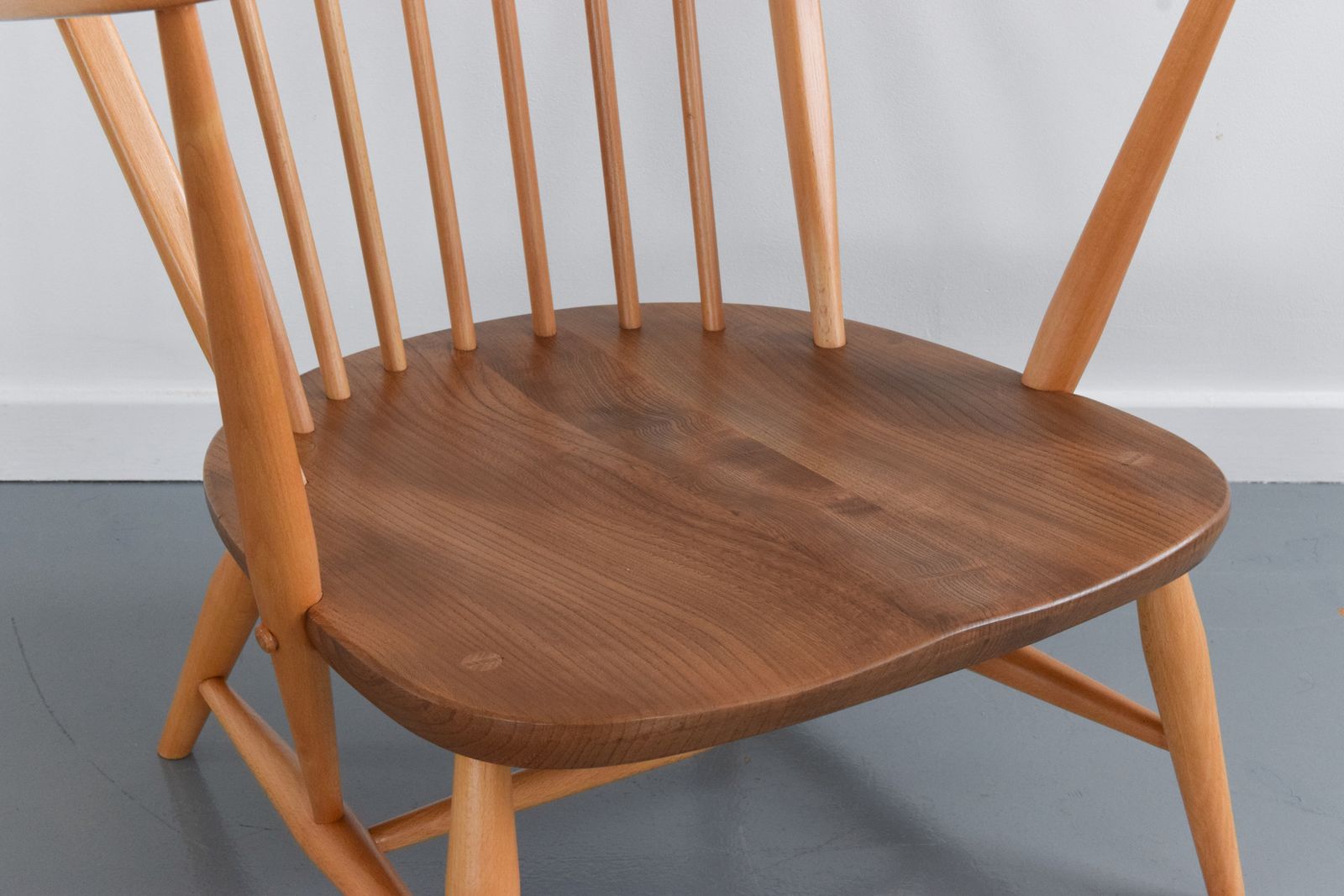 photo furniture Vintage Ercol Windsor Back Tub Chair Model No. 305