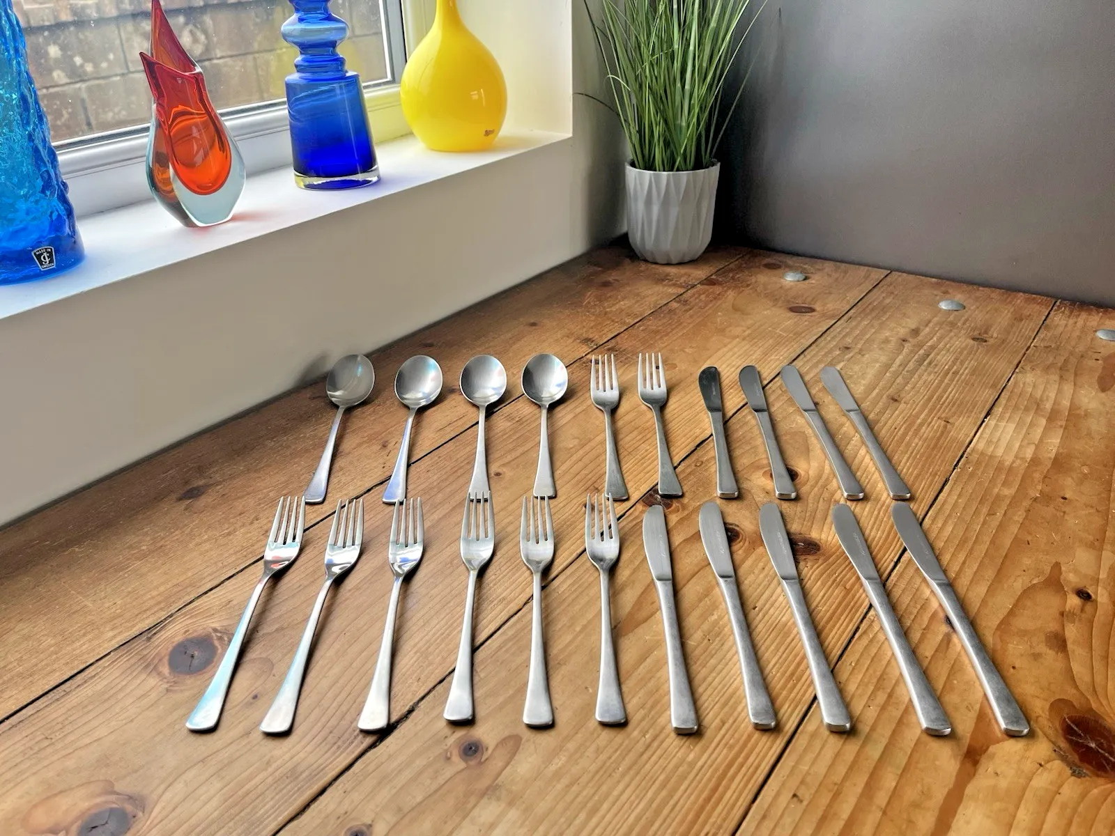 Mid Century Modernist Eternum Part Cutlery Set Knife Fork Spoon Scanline Style