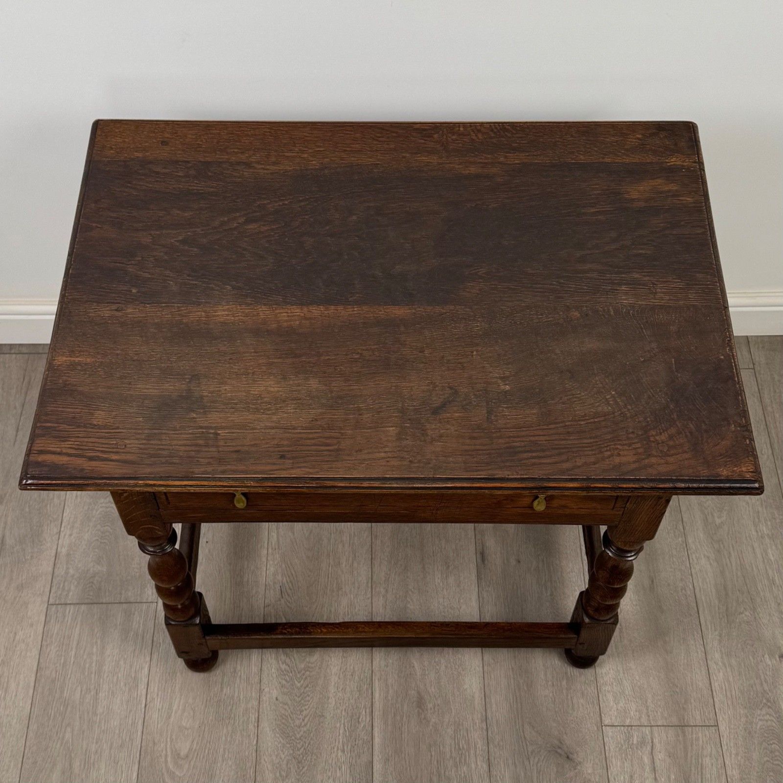 photo furniture Antique 18th Century Georgian Bobbin Turned Side Table In Oak ( Af 5234 )