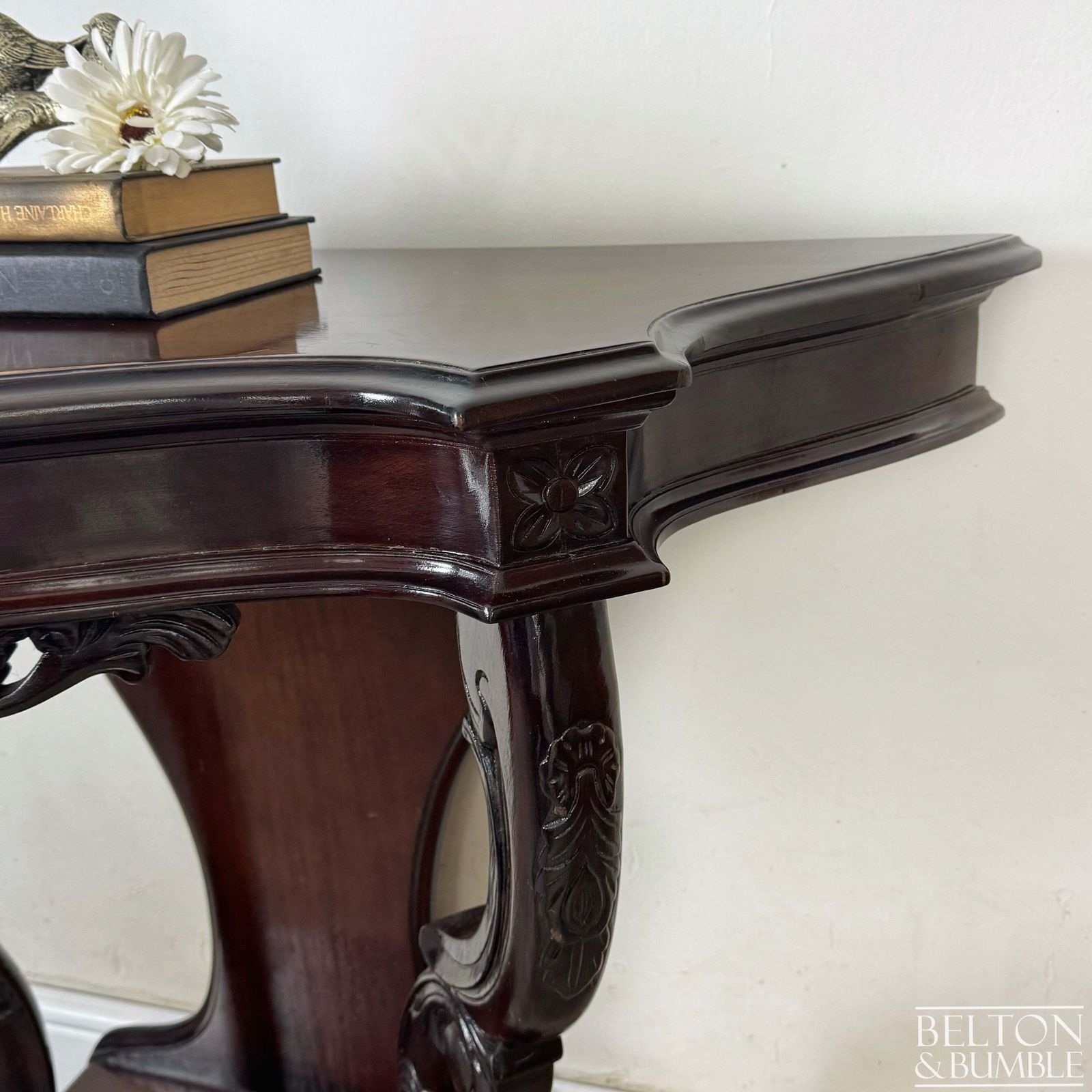 Reproduction Victorian Mahogany Serpentine Hallway Console Table With Carved Scroll Detail photo vinterior